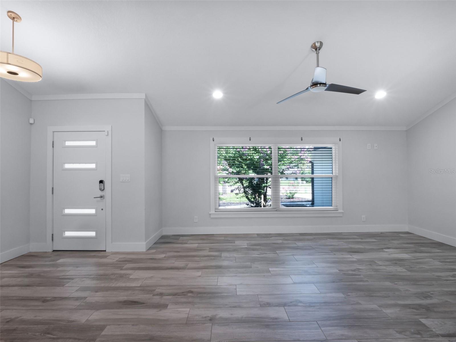 Image 18 of 50 For 8908 Turnberry Court