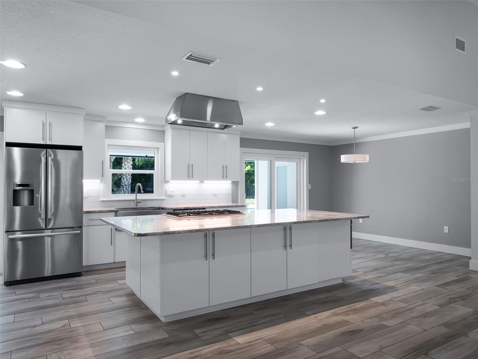 Image 21 of 50 For 8908 Turnberry Court