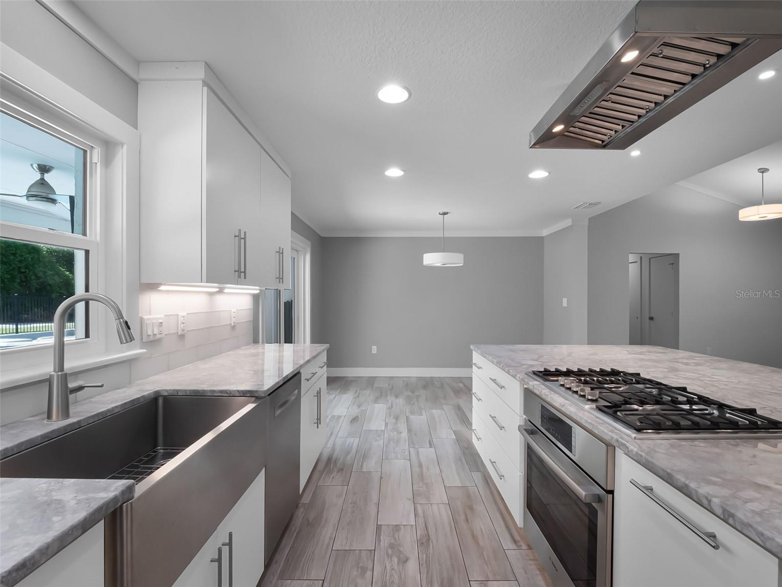 Image 24 of 50 For 8908 Turnberry Court
