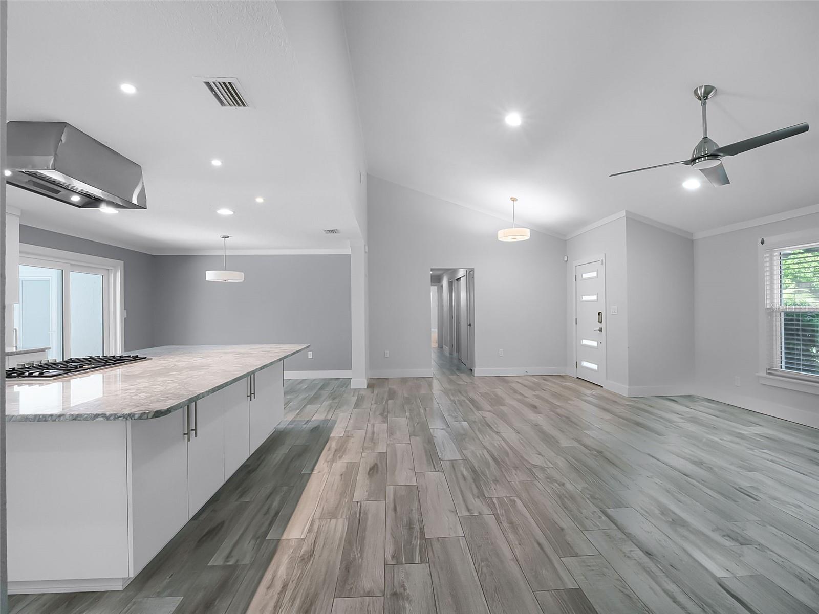 Image 26 of 50 For 8908 Turnberry Court