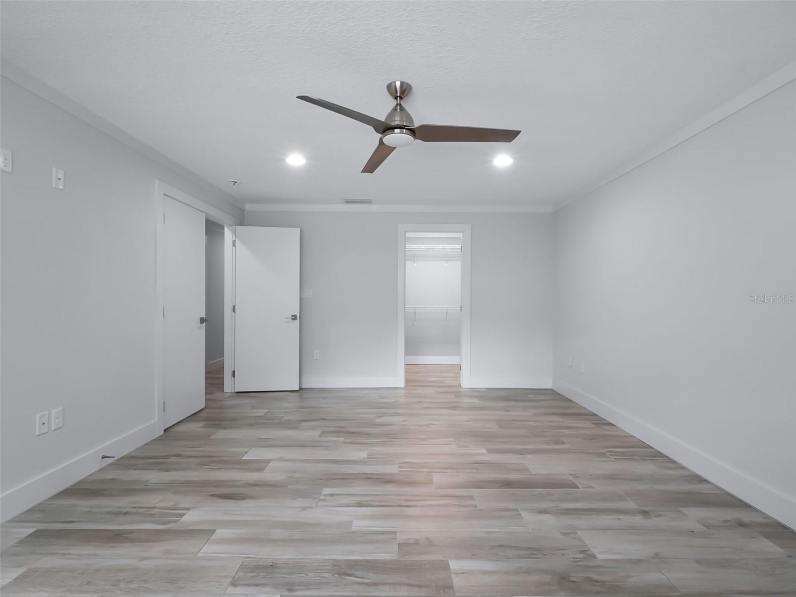 Image 38 of 50 For 8908 Turnberry Court