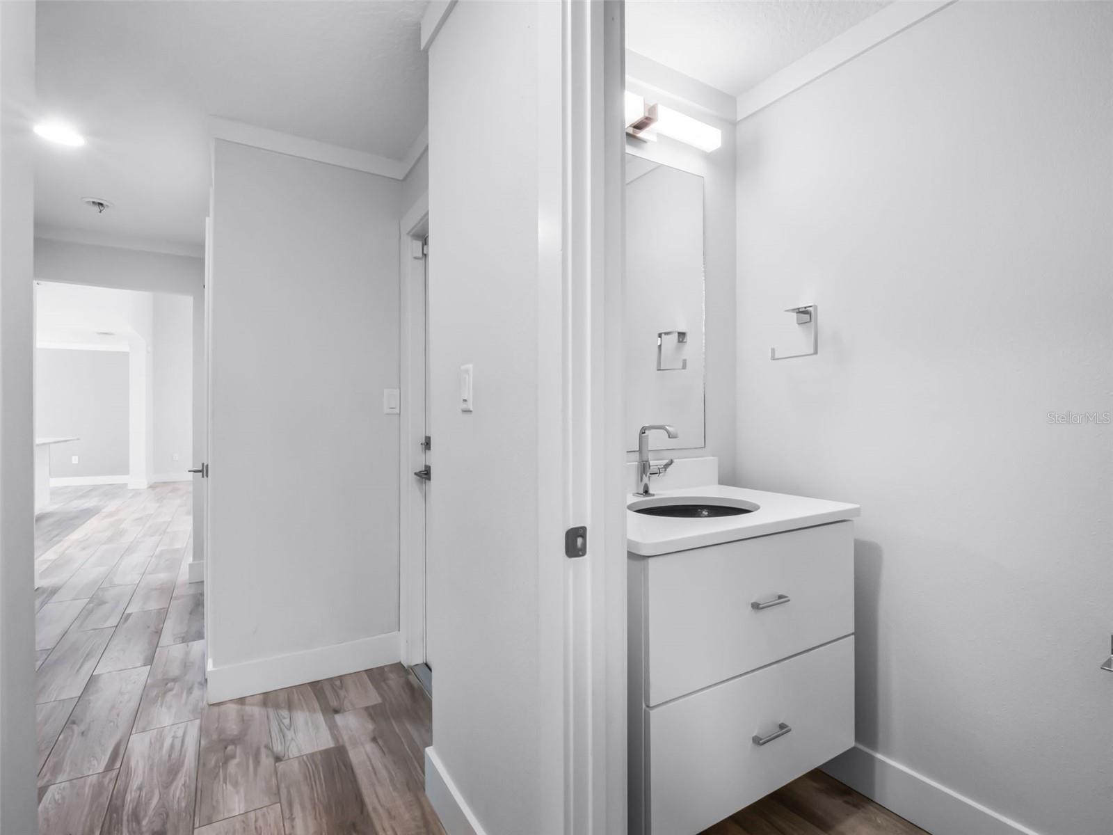 Image 44 of 50 For 8908 Turnberry Court