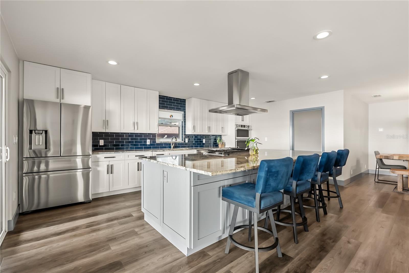 Image 9 of 49 For 13120 Shore Drive