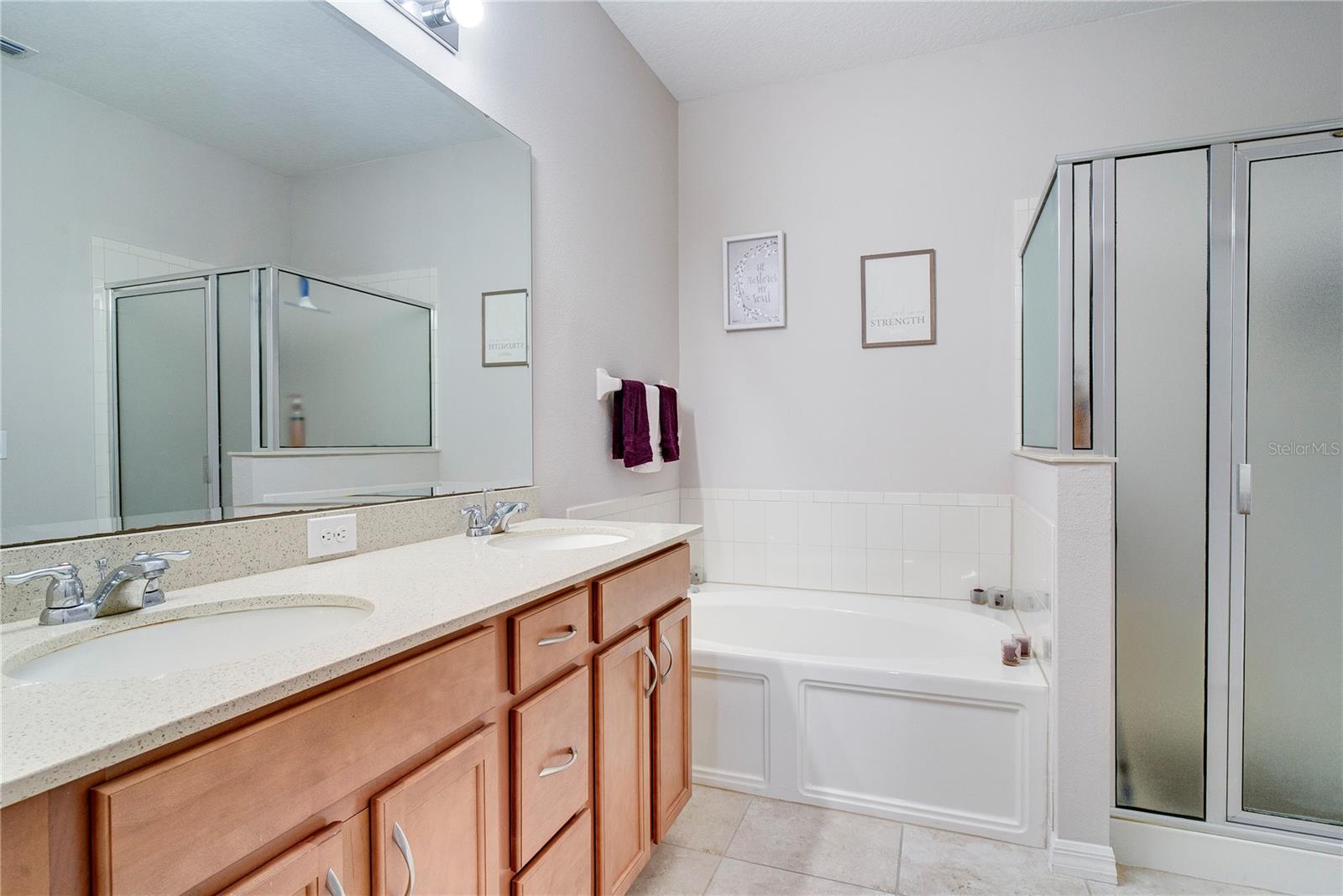 Image 16 of 26 For 480 Kestrel Drive