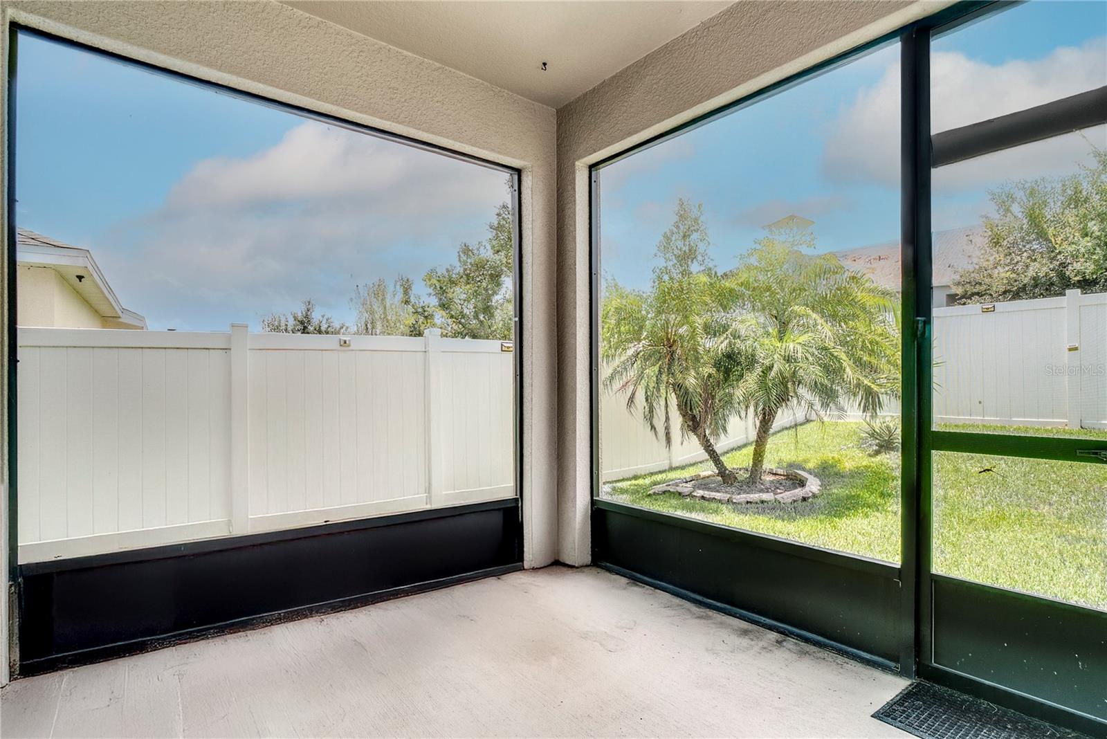 Image 18 of 26 For 480 Kestrel Drive