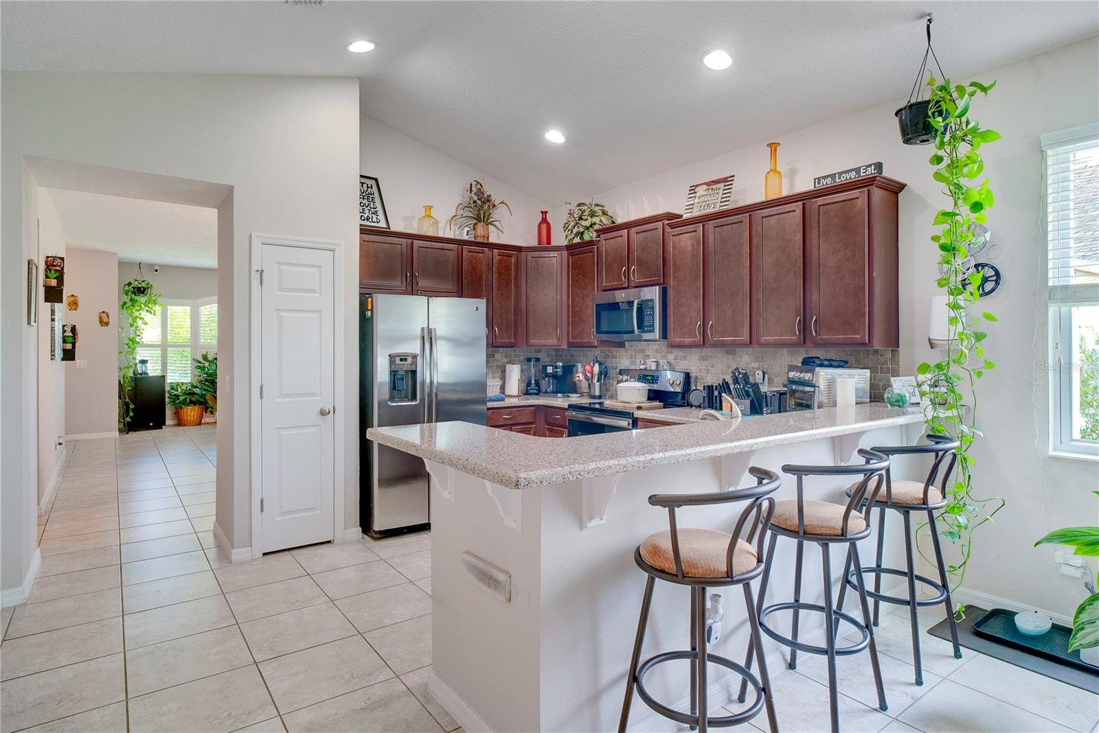 Image 7 of 26 For 480 Kestrel Drive