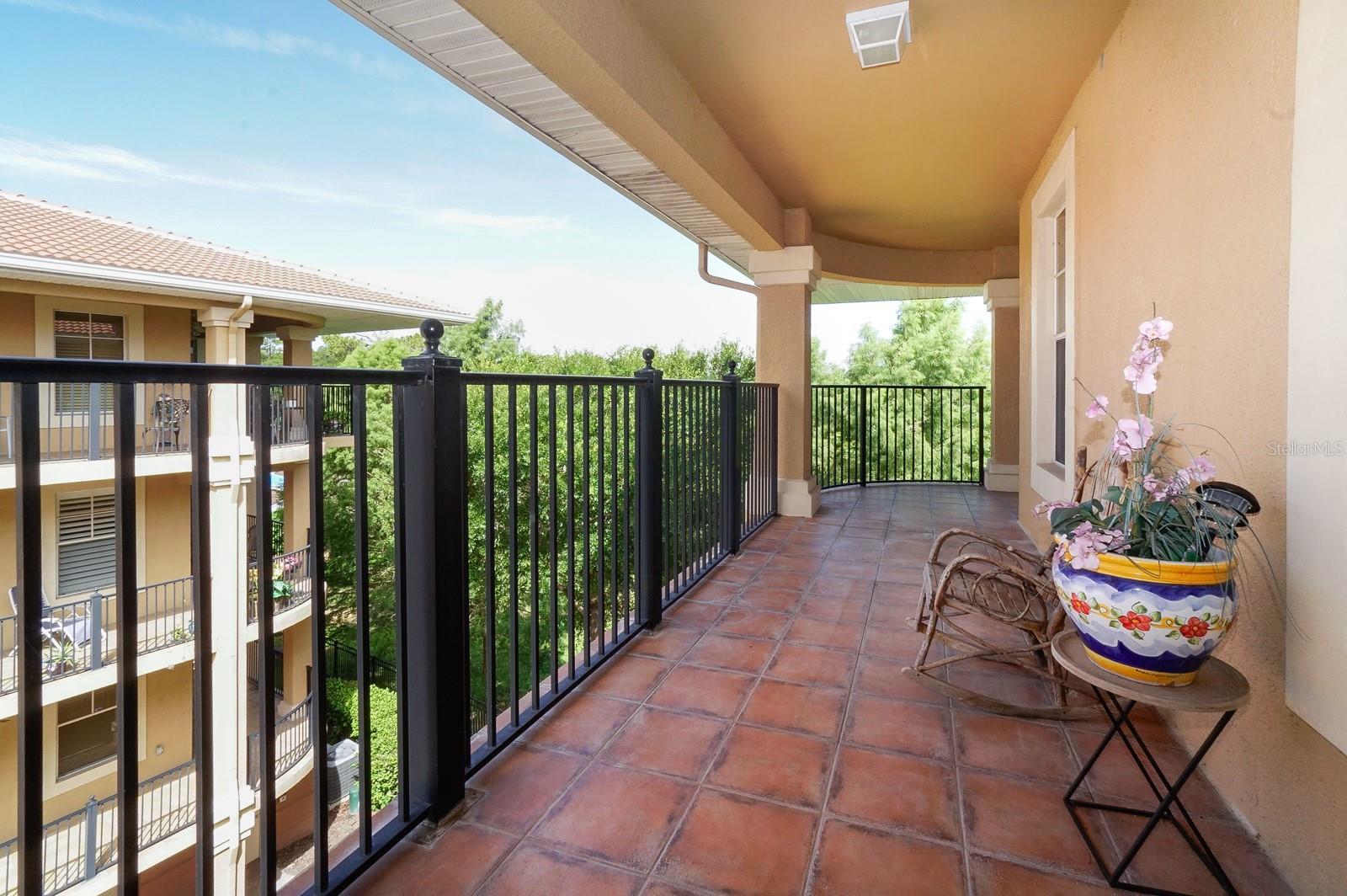 Image 17 of 32 For 913 Lotus Vista Drive 302