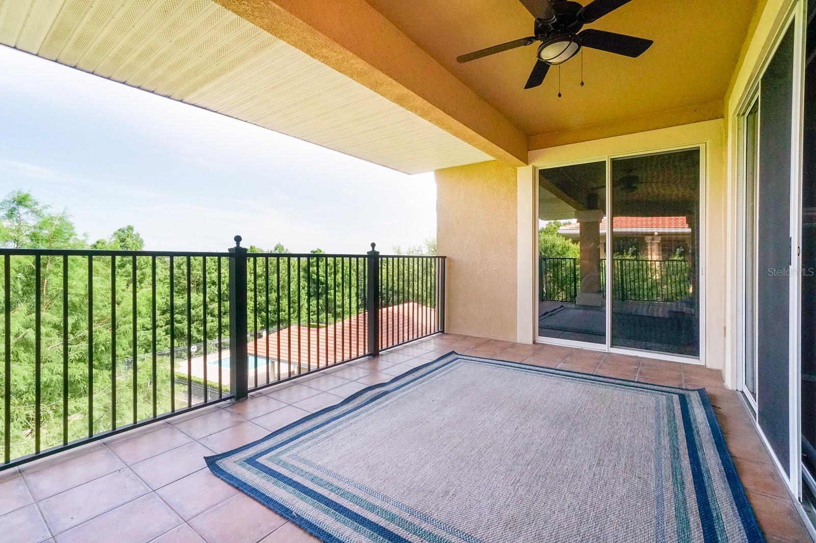 Image 18 of 32 For 913 Lotus Vista Drive 302