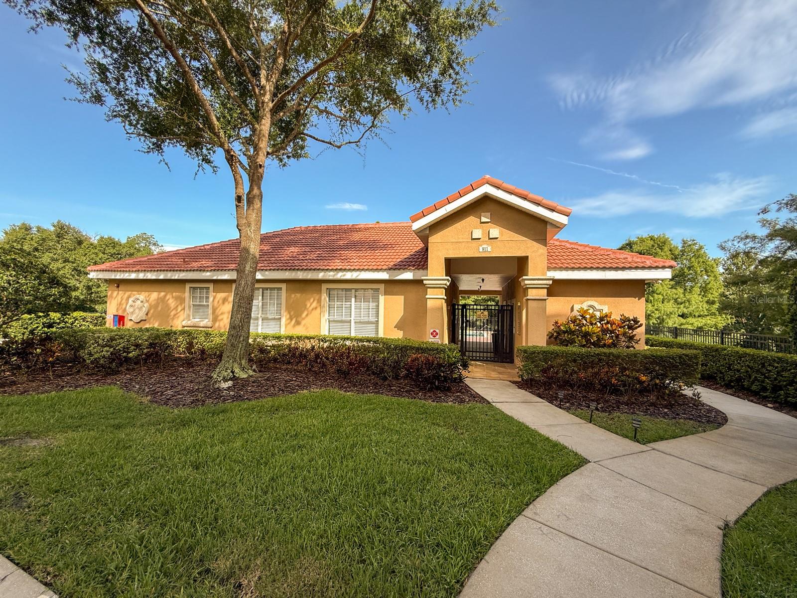 Image 23 of 32 For 913 Lotus Vista Drive 302