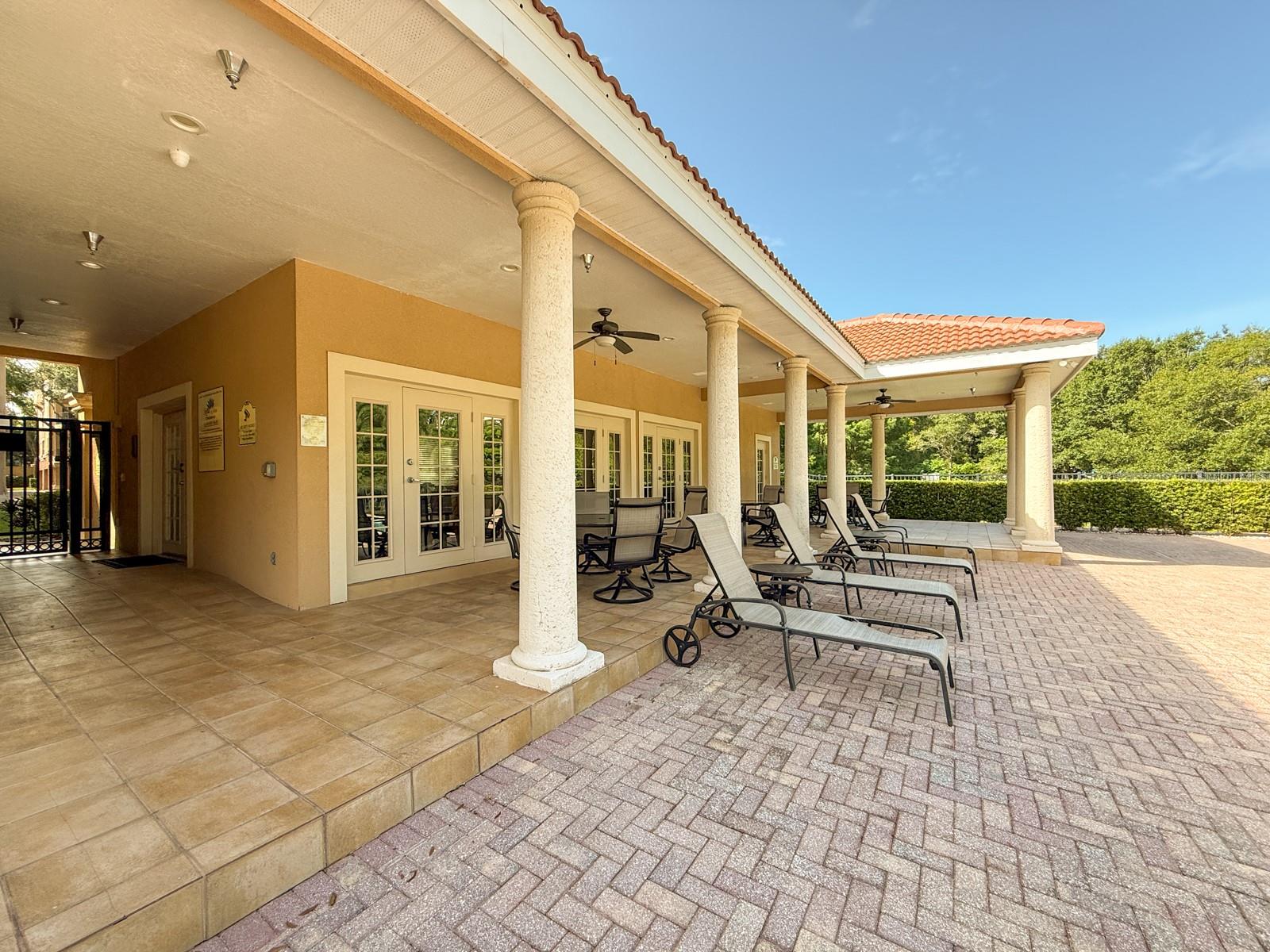 Image 25 of 32 For 913 Lotus Vista Drive 302