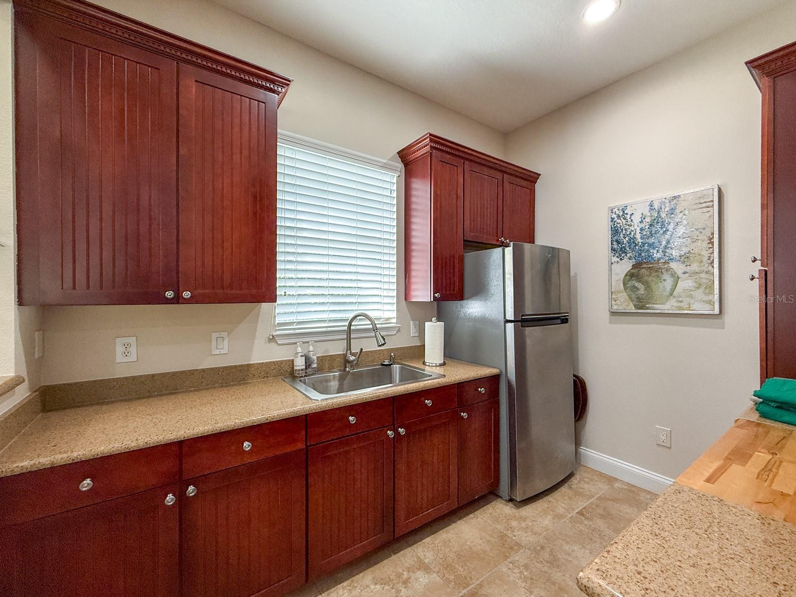 Image 27 of 32 For 913 Lotus Vista Drive 302