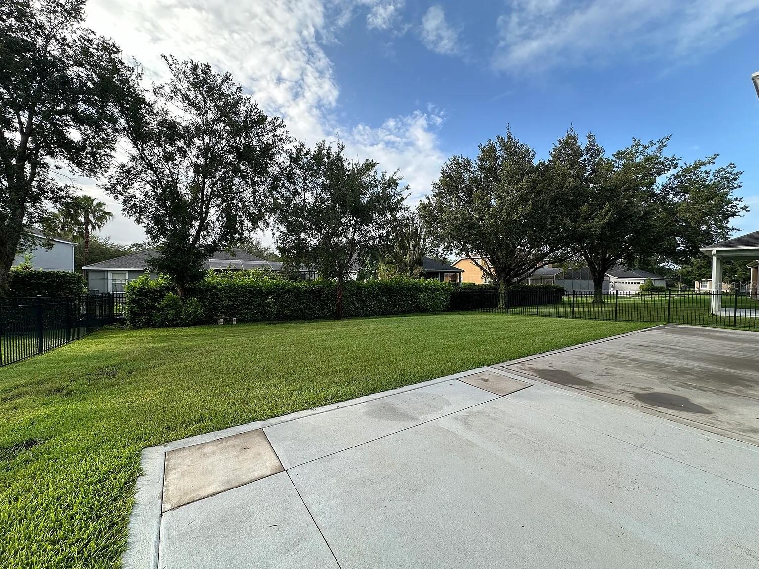 Image 11 of 34 For 2537 Double Tree Place