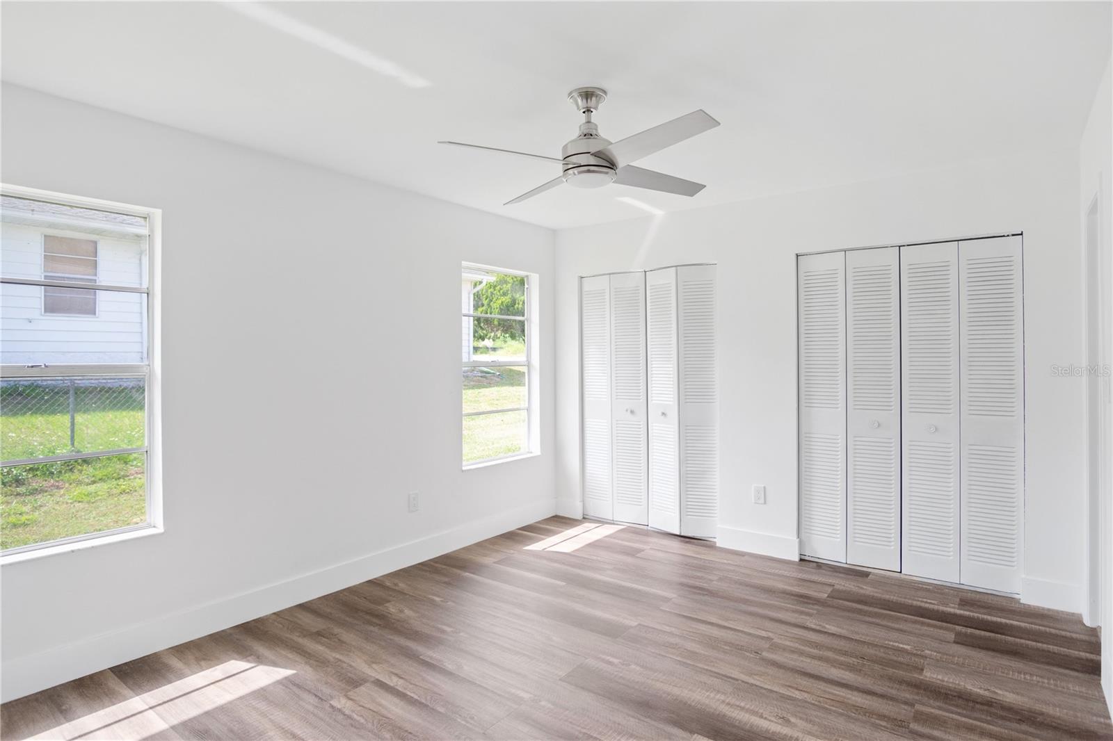 Image 9 of 22 For 213 Fern Court