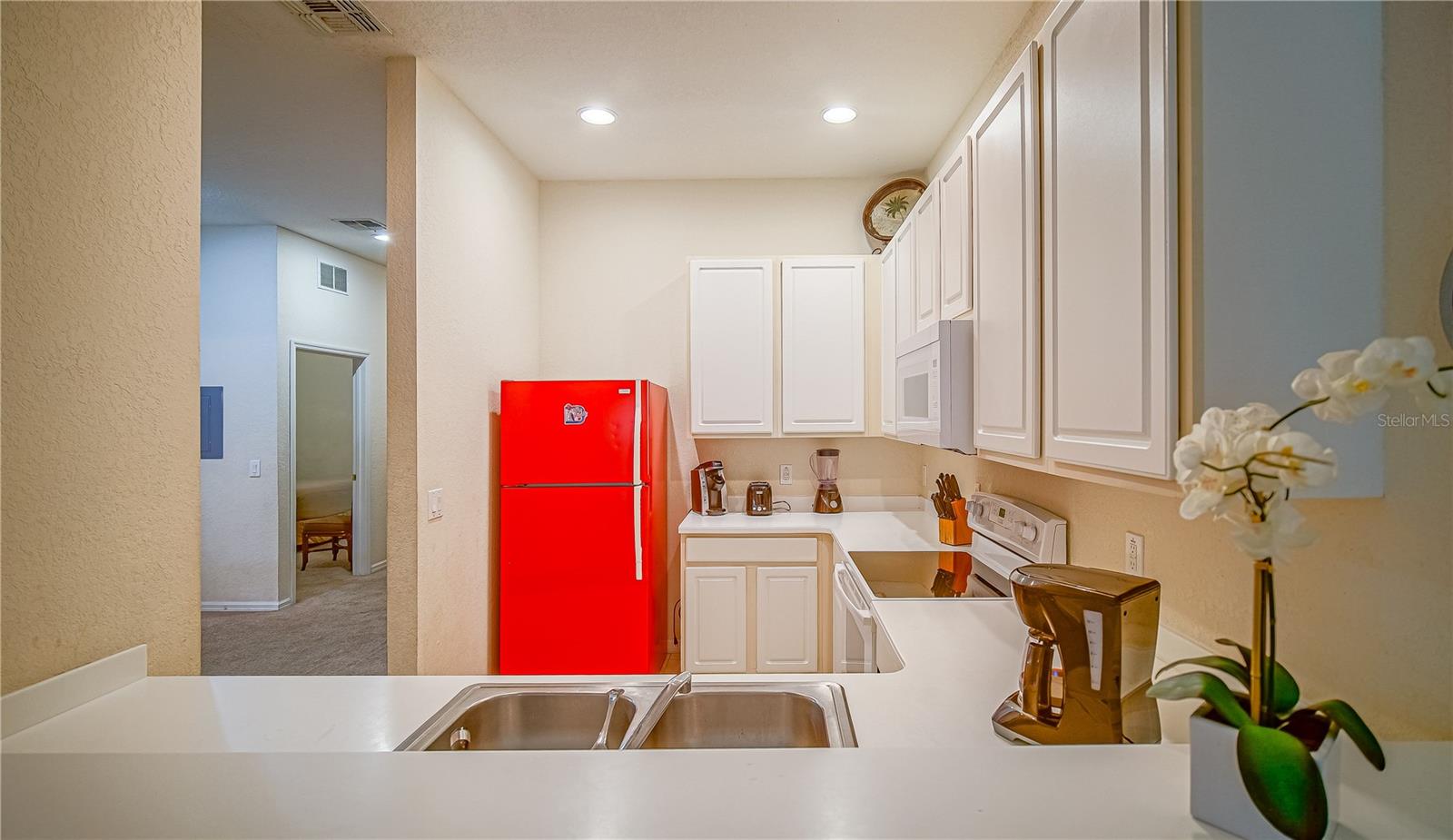 Image 10 of 31 For 605 New Providence  605