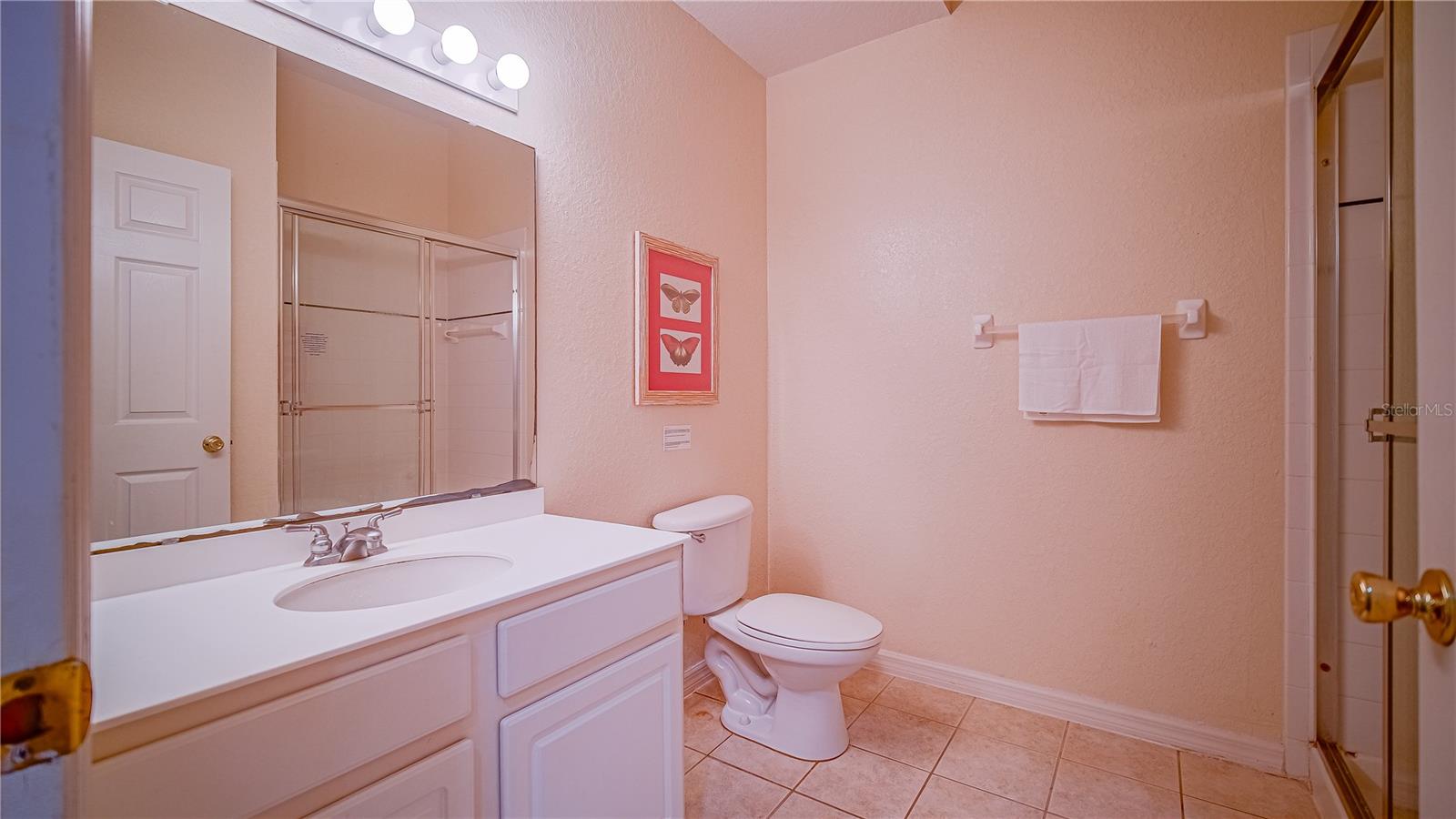 Image 4 of 31 For 605 New Providence  605