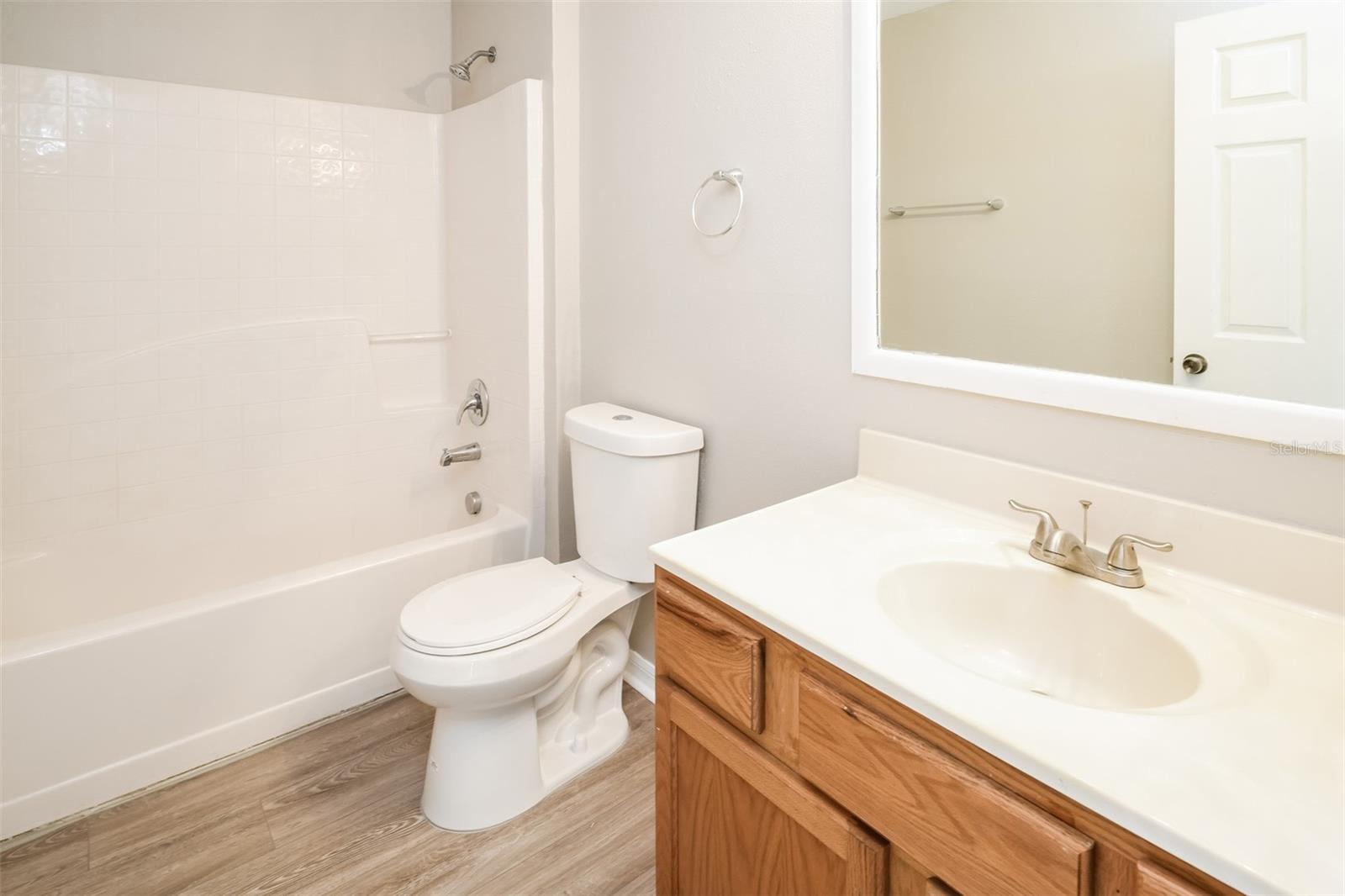 Image 13 of 17 For 2706 Heathgate Way