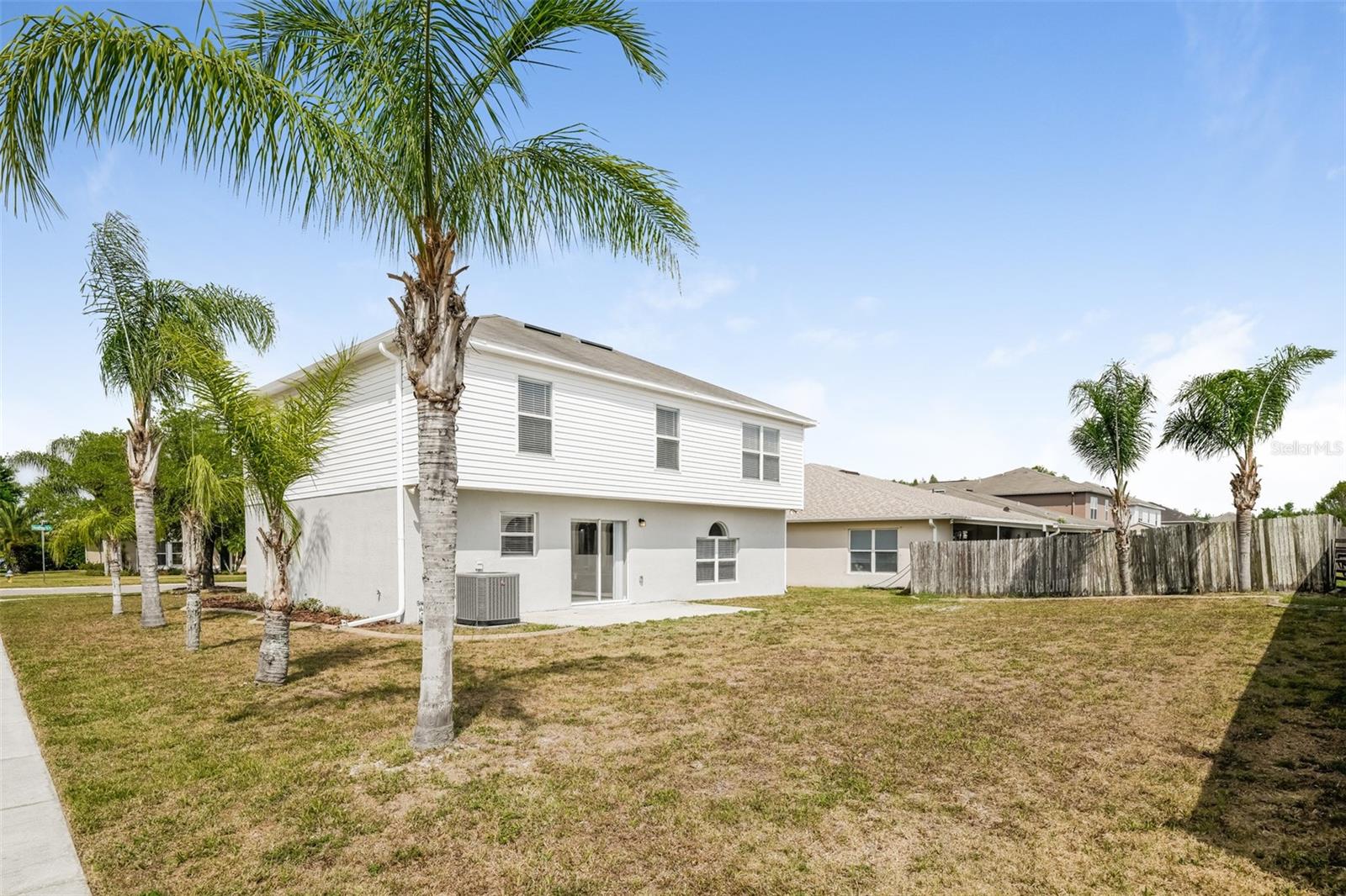 Image 15 of 17 For 2706 Heathgate Way
