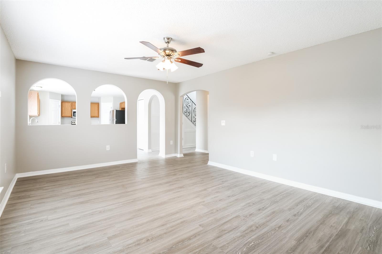 Image 3 of 17 For 2706 Heathgate Way