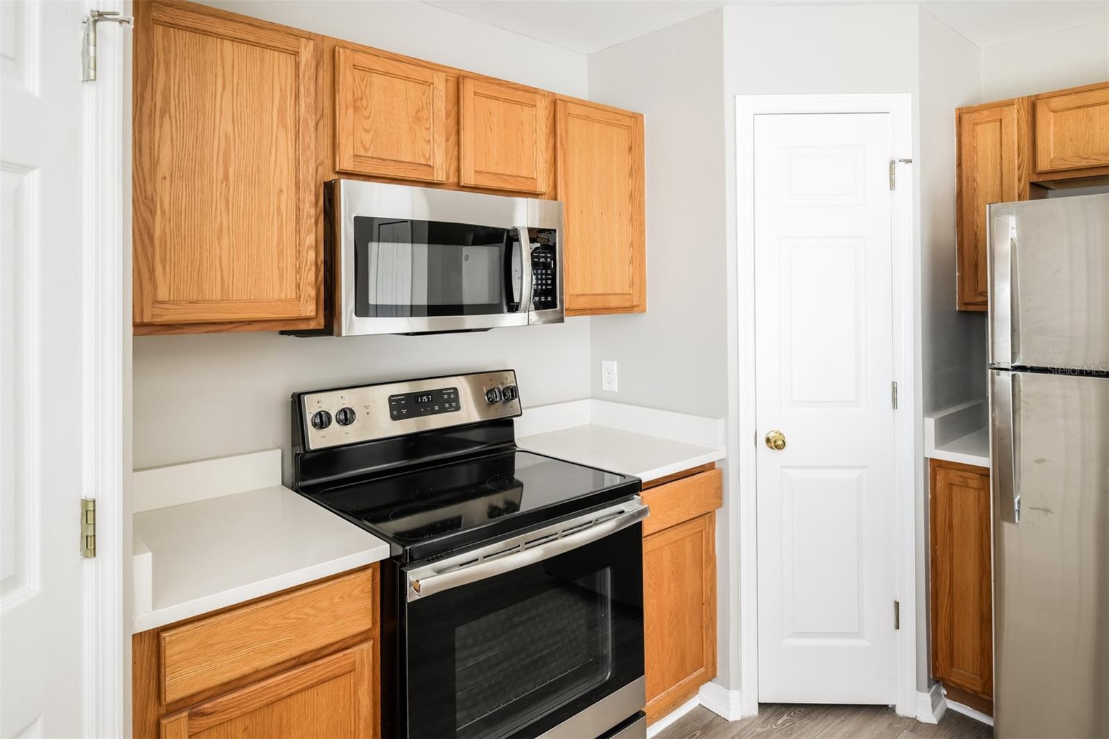 Image 4 of 17 For 2706 Heathgate Way