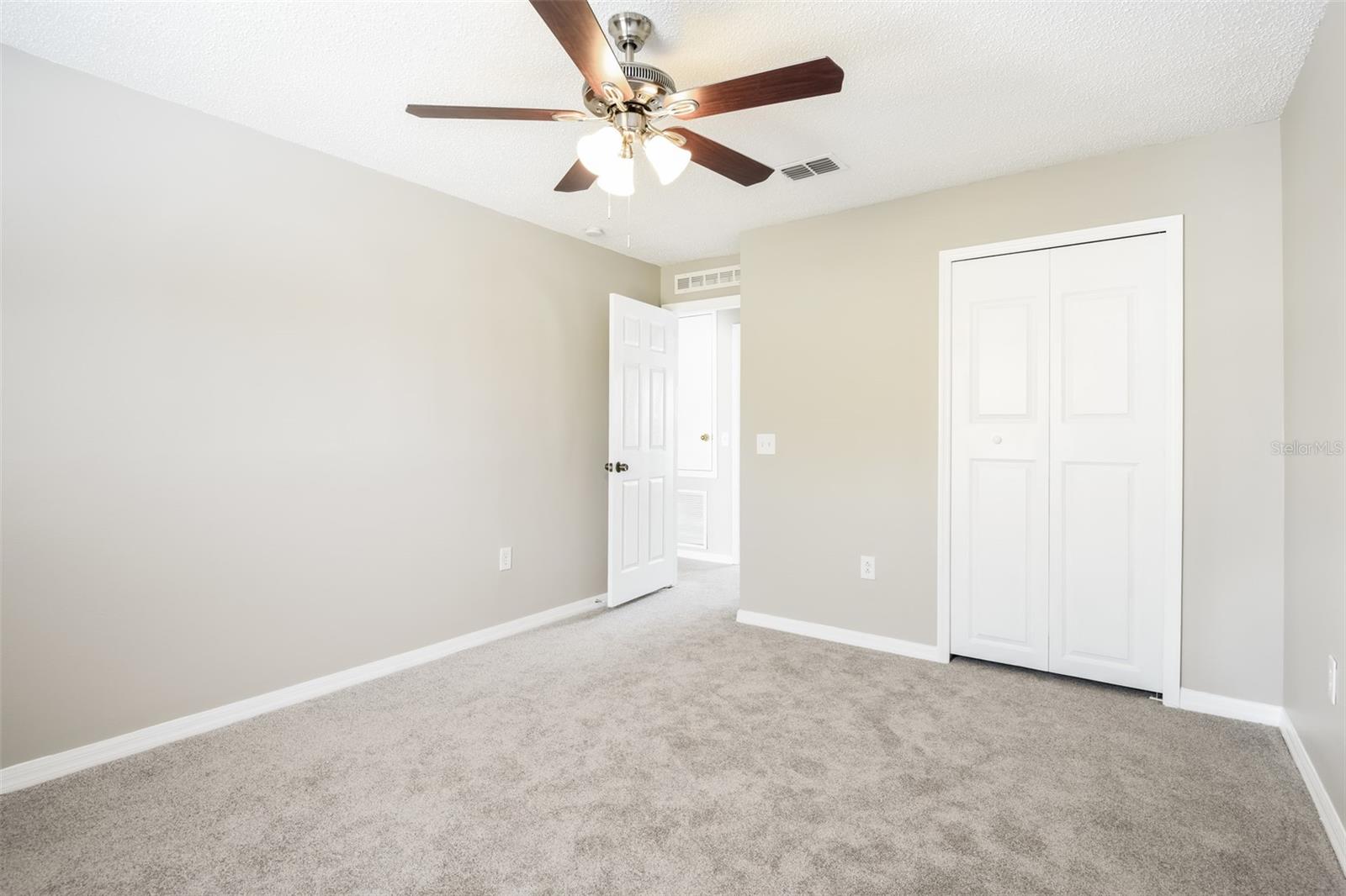 Image 9 of 17 For 2706 Heathgate Way