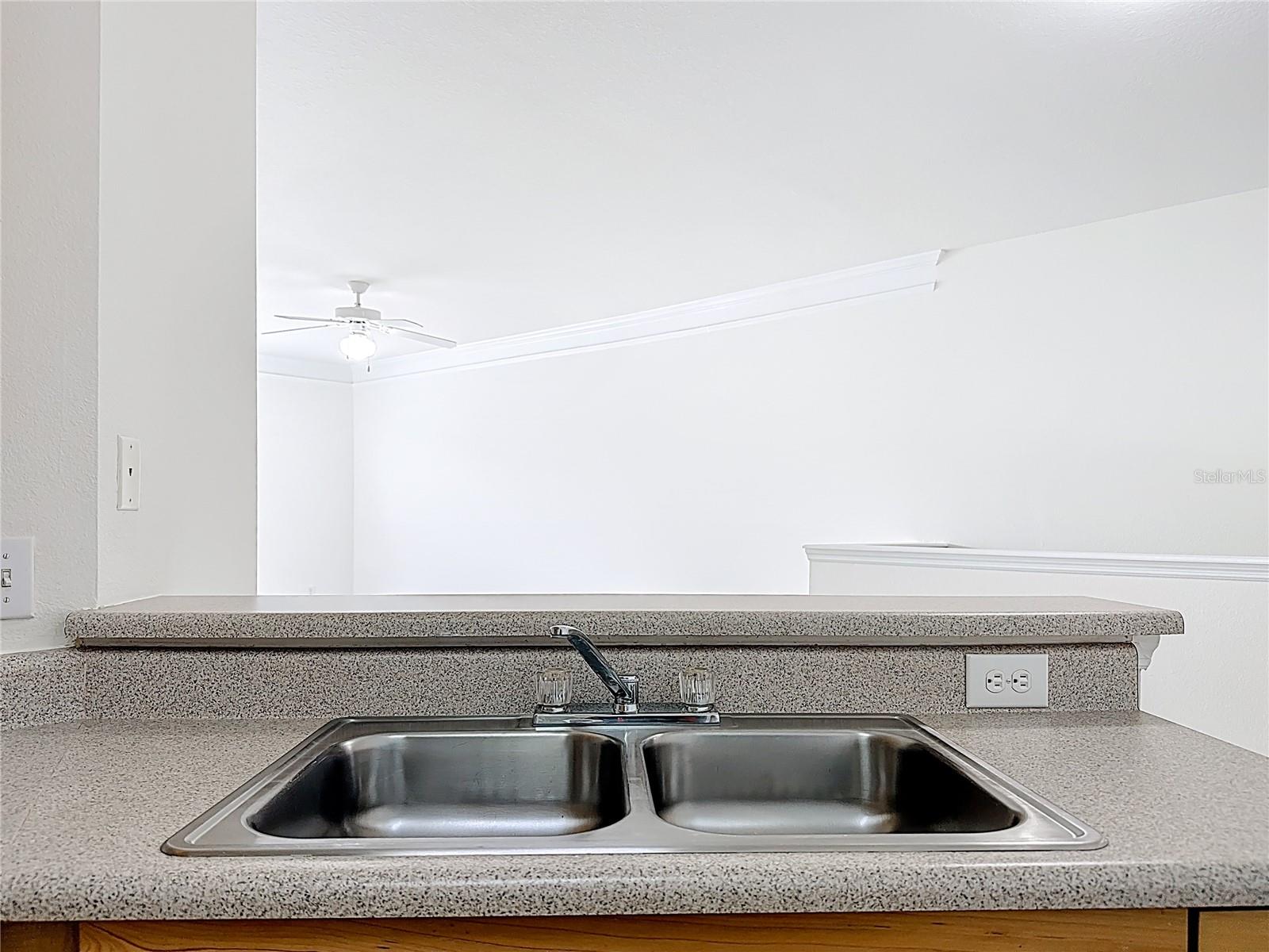 Image 10 of 38 For 8801 Villa View Circle 202