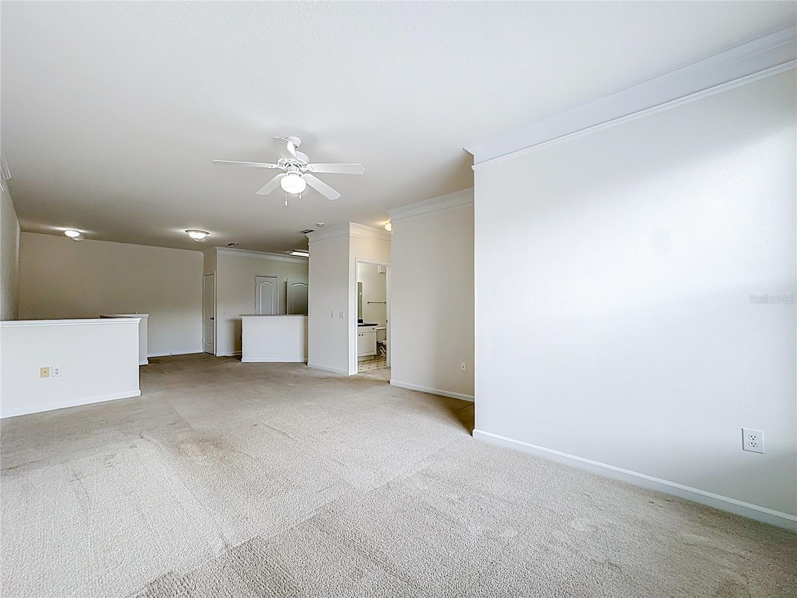 Image 11 of 38 For 8801 Villa View Circle 202