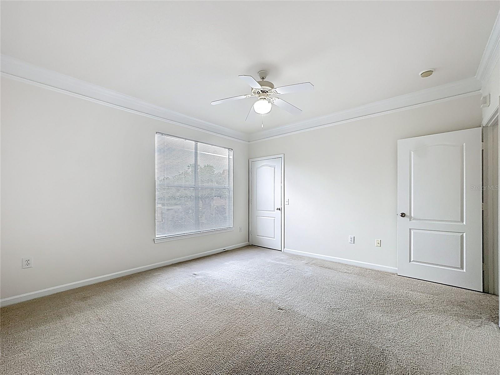Image 17 of 38 For 8801 Villa View Circle 202