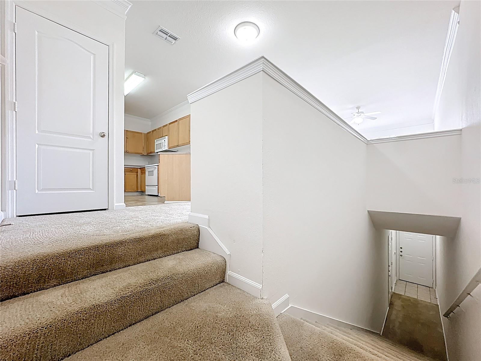 Image 25 of 38 For 8801 Villa View Circle 202