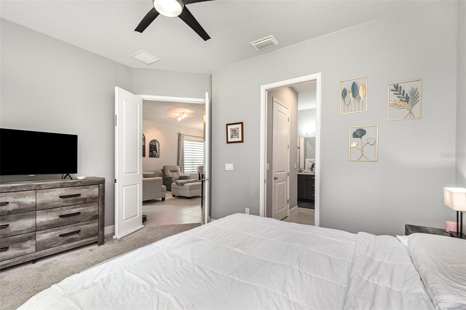 Image 17 of 30 For 843 Pinewood Drive