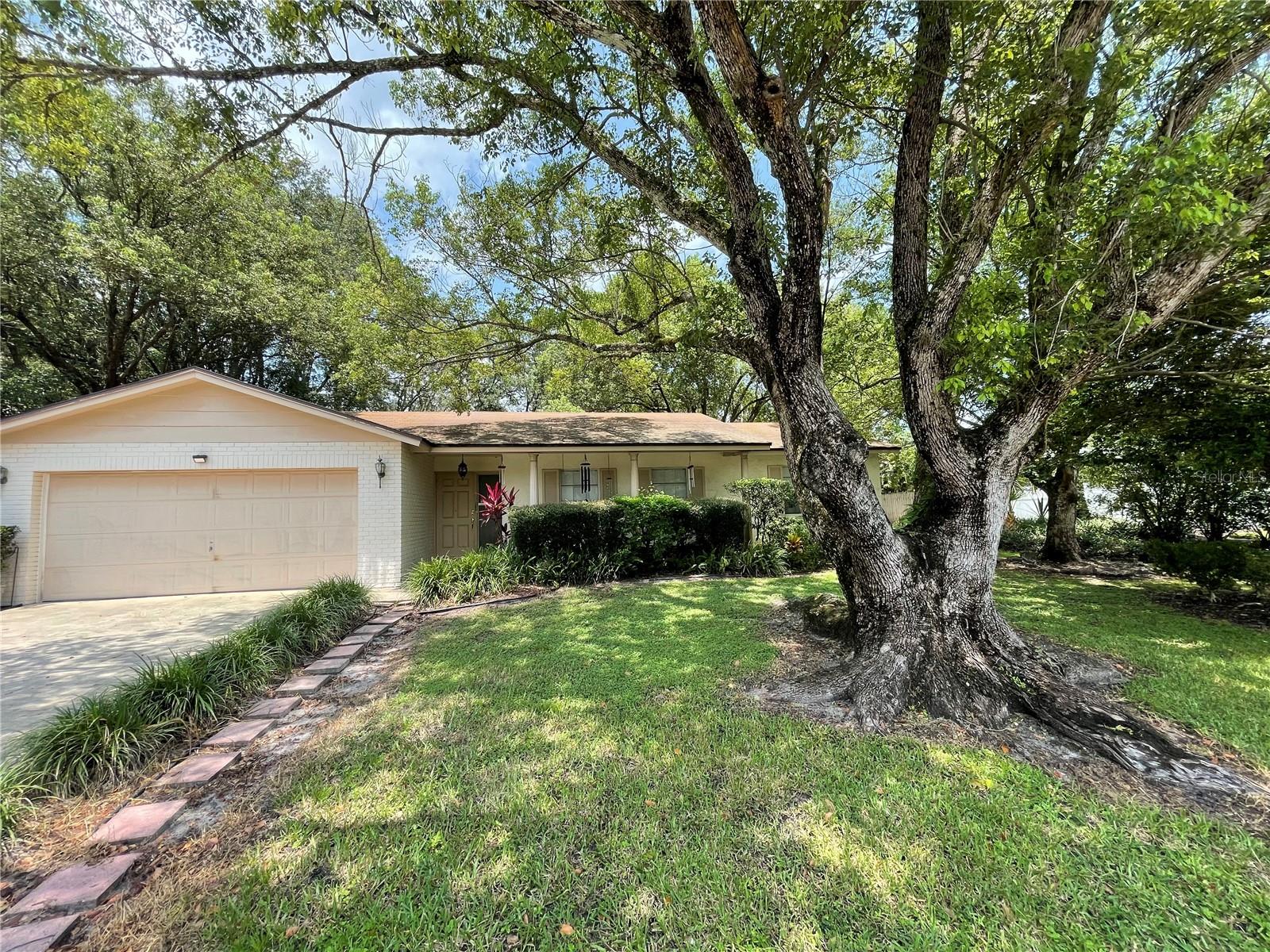 Listing Details for 110 Ludlow Drive, LONGWOOD, FL 32779