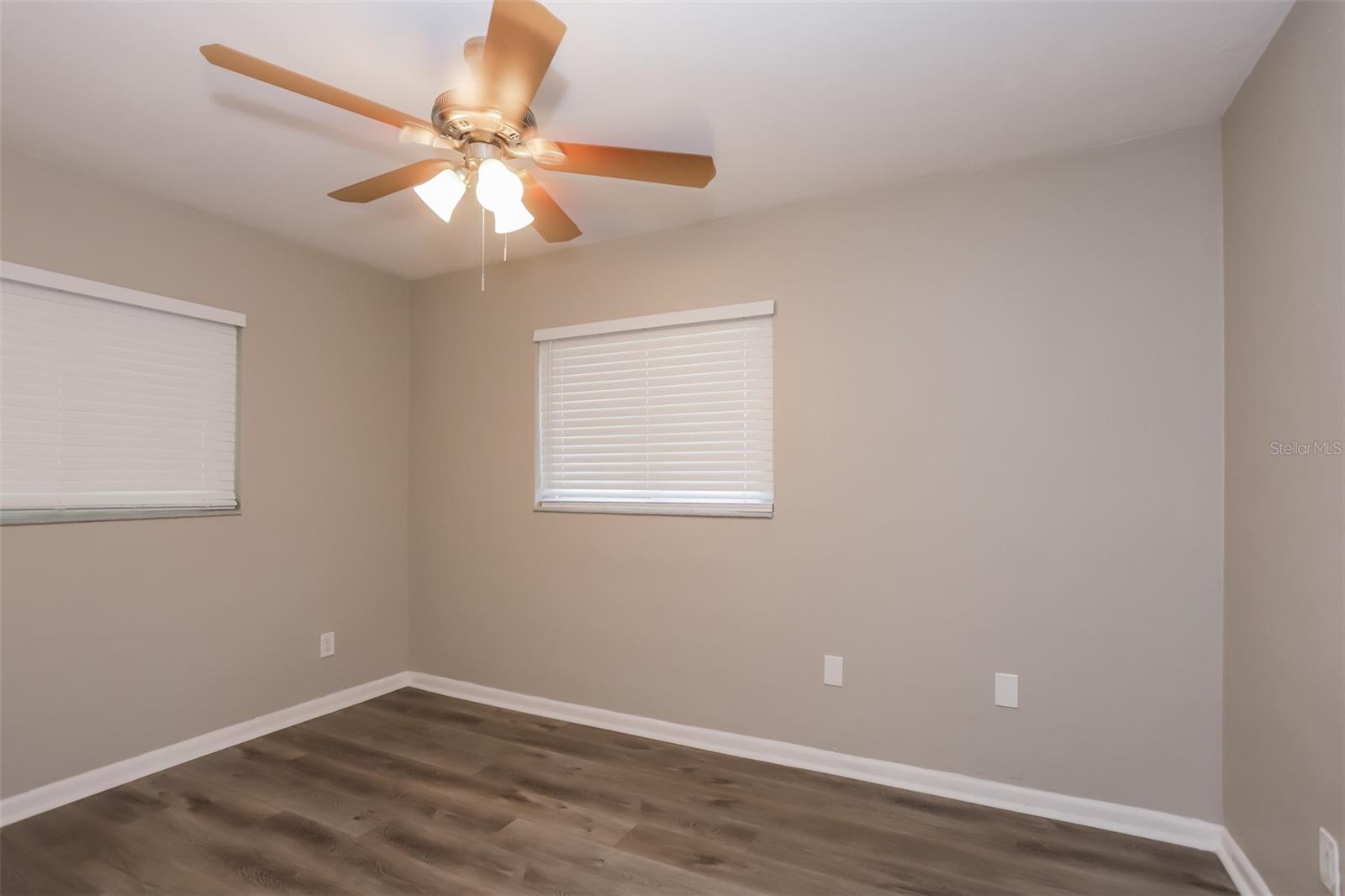 Image 10 of 16 For 1301 Farragut Drive N