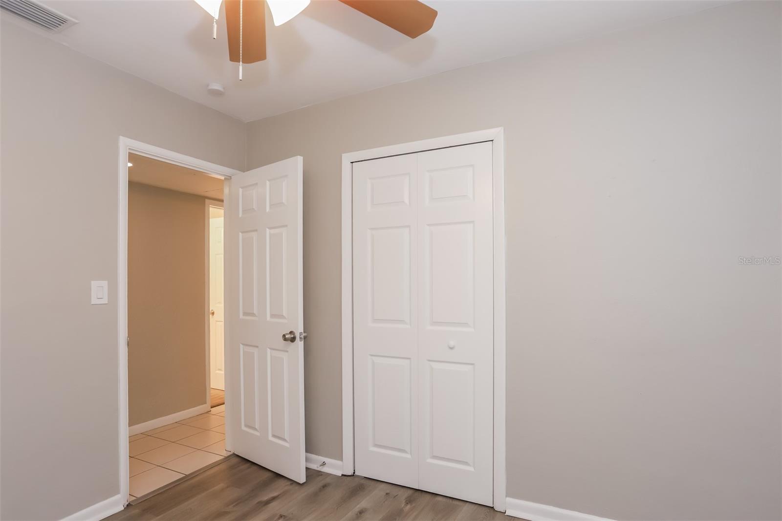 Image 13 of 16 For 1301 Farragut Drive N
