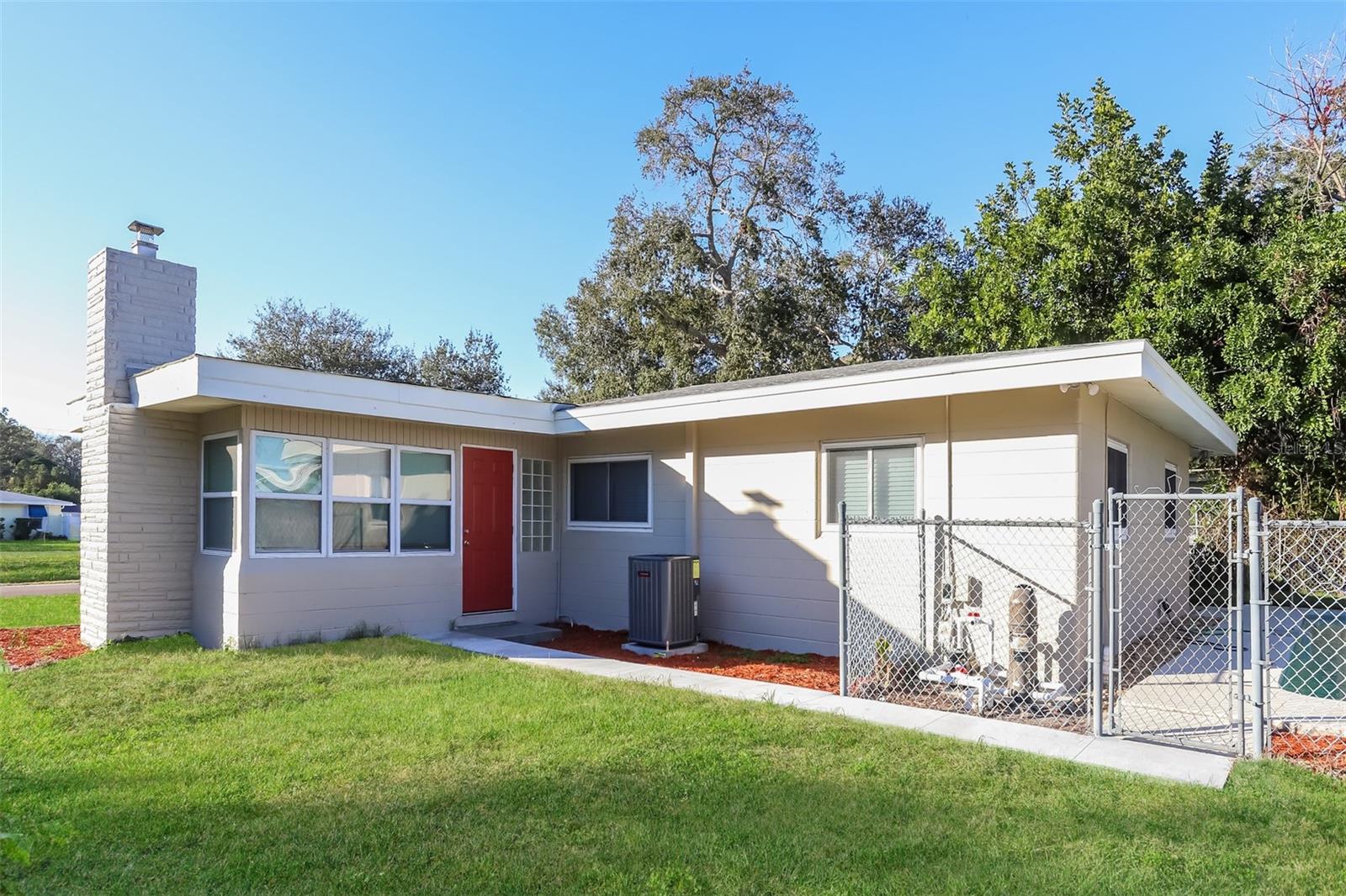 Image 15 of 16 For 1301 Farragut Drive N