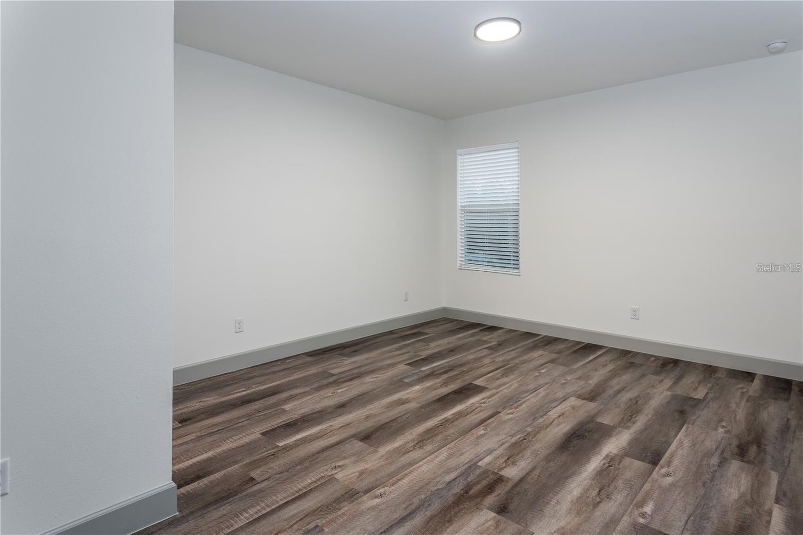 Image 12 of 19 For 2242 Fernwood Street A
