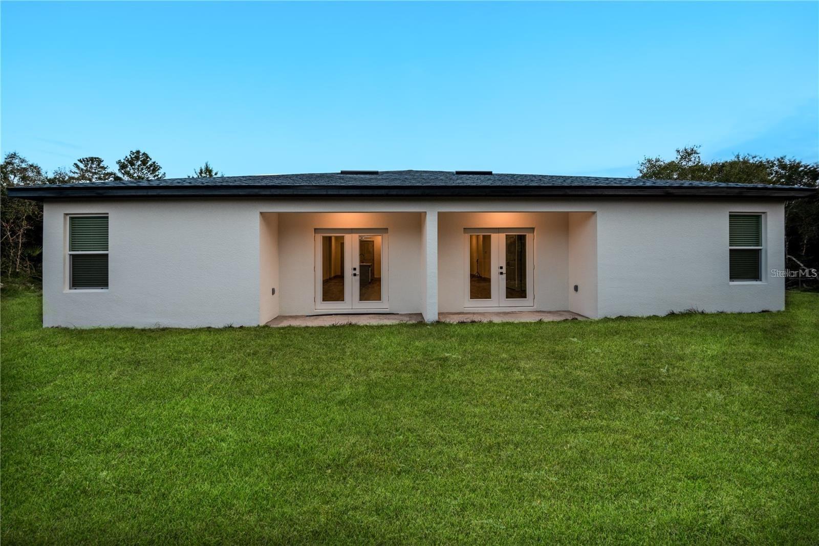 Image 17 of 19 For 2242 Fernwood Street A
