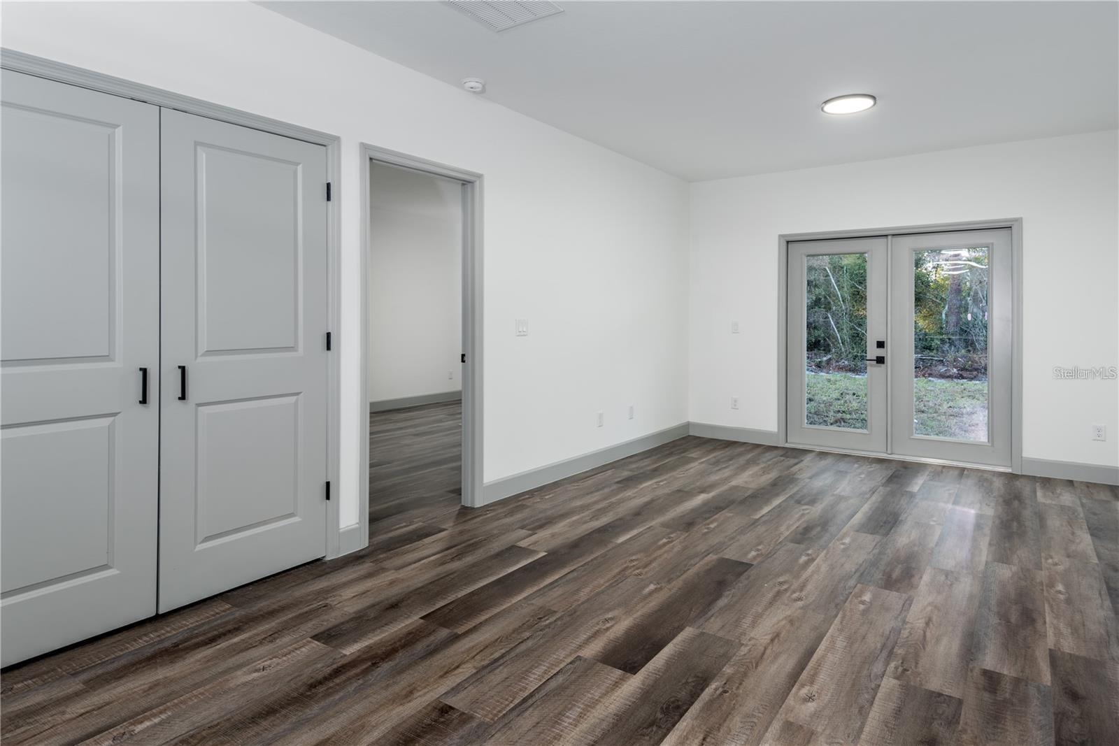 Image 2 of 19 For 2242 Fernwood Street A