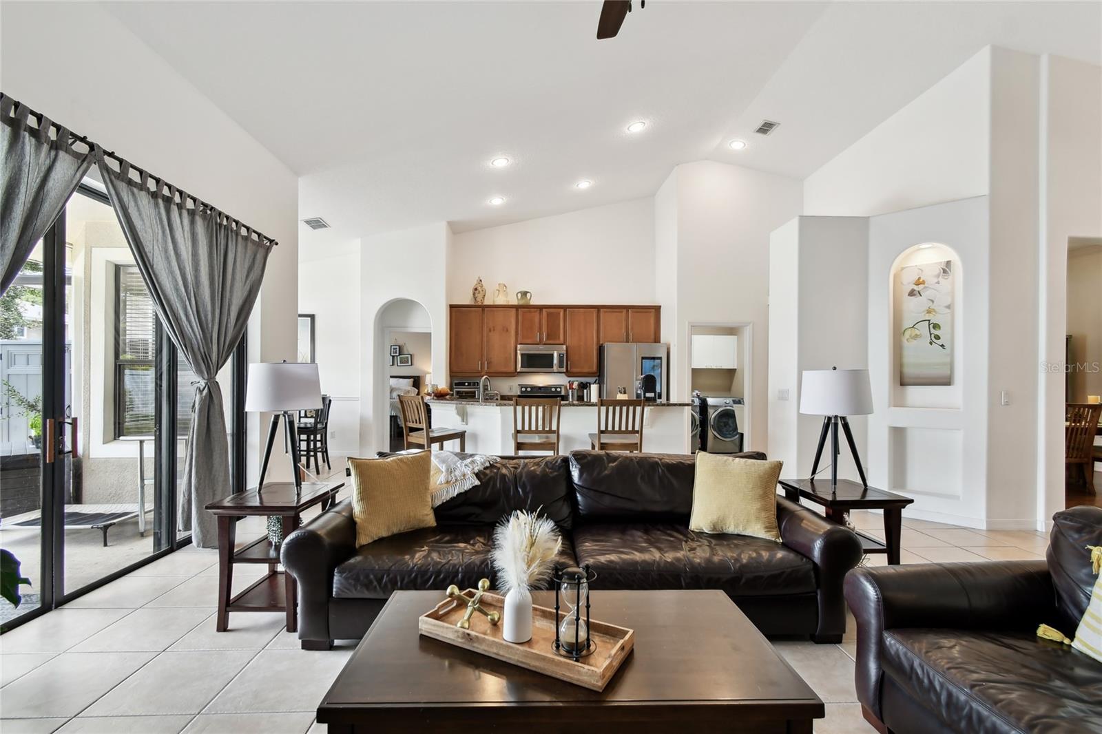 Image 19 of 50 For 386 Baymoor Way