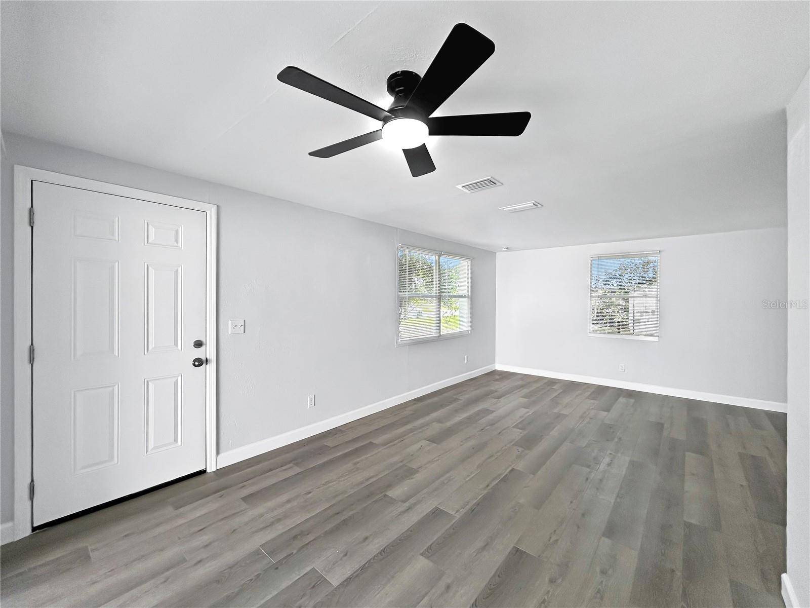 Image 3 of 28 For 3006 Idlewild Avenue