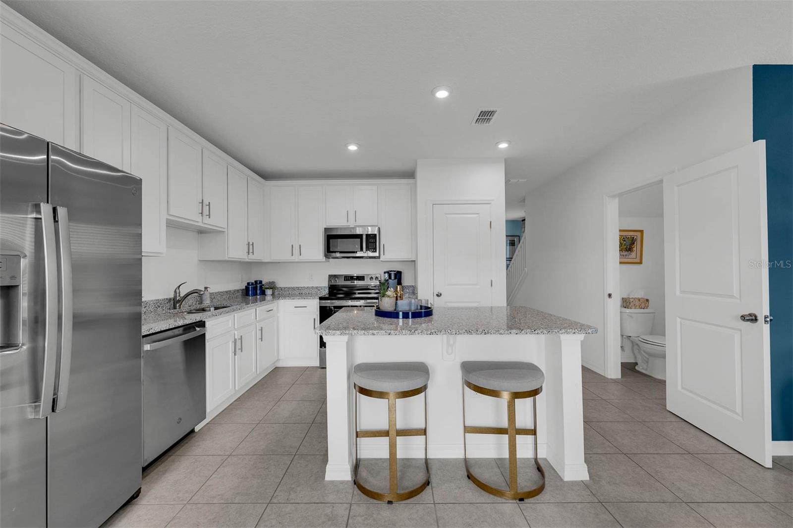 Image 8 of 43 For 3336 Thicket Street