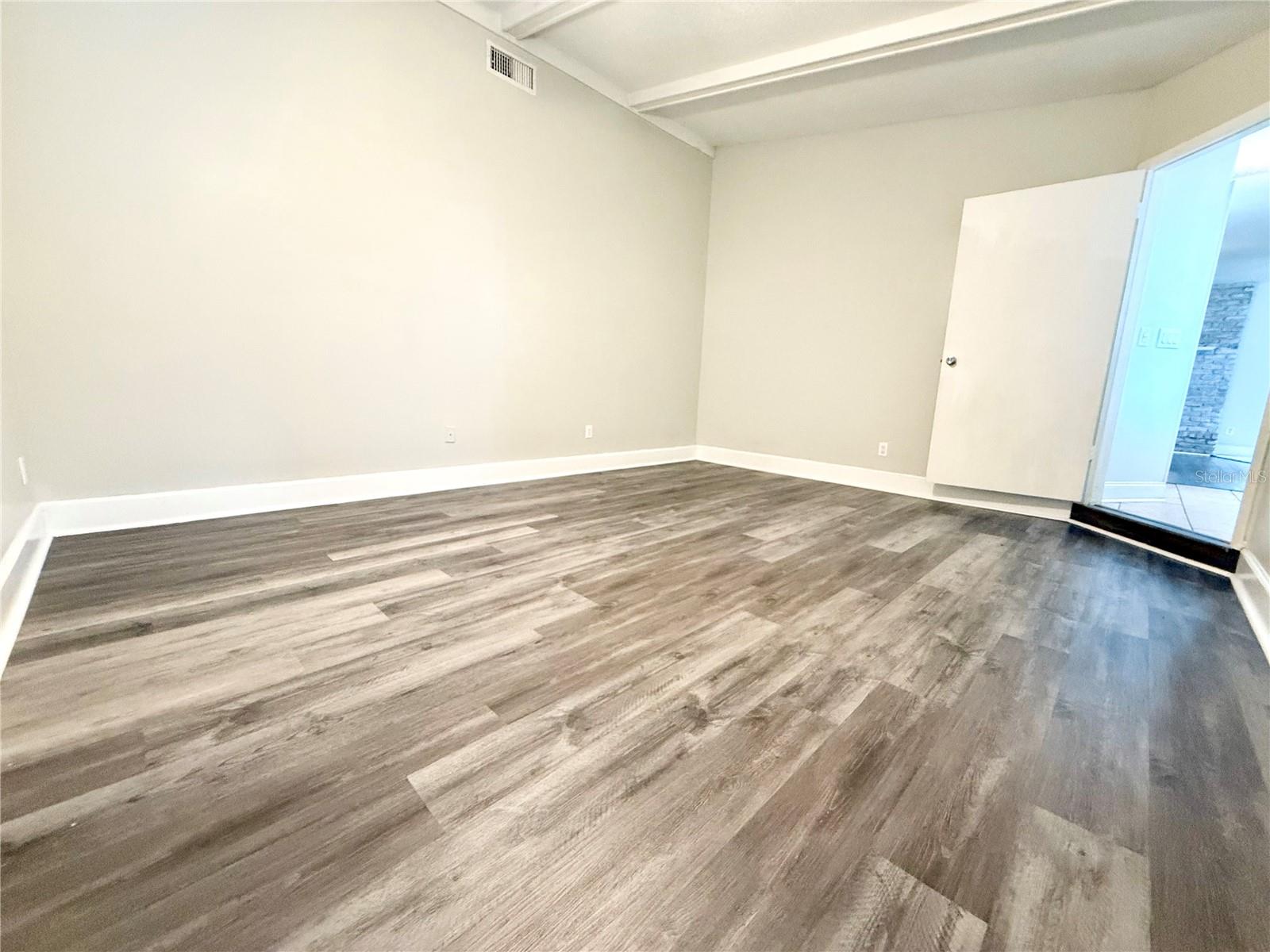 Image 5 of 53 For 4401 Arcie Street