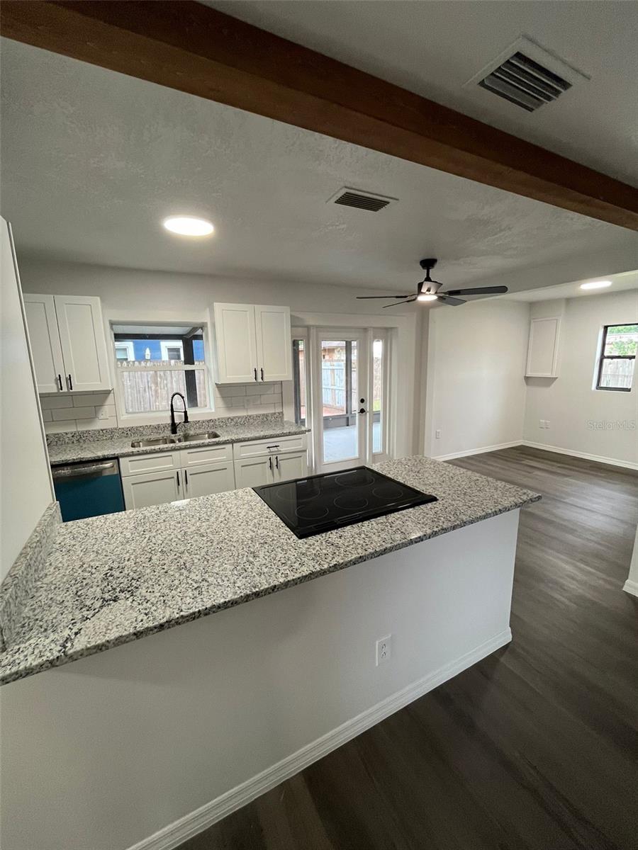 Image 11 of 34 For 1246 Oleander Street