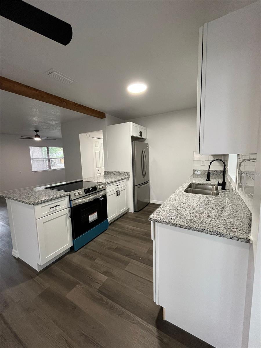 Image 12 of 34 For 1246 Oleander Street