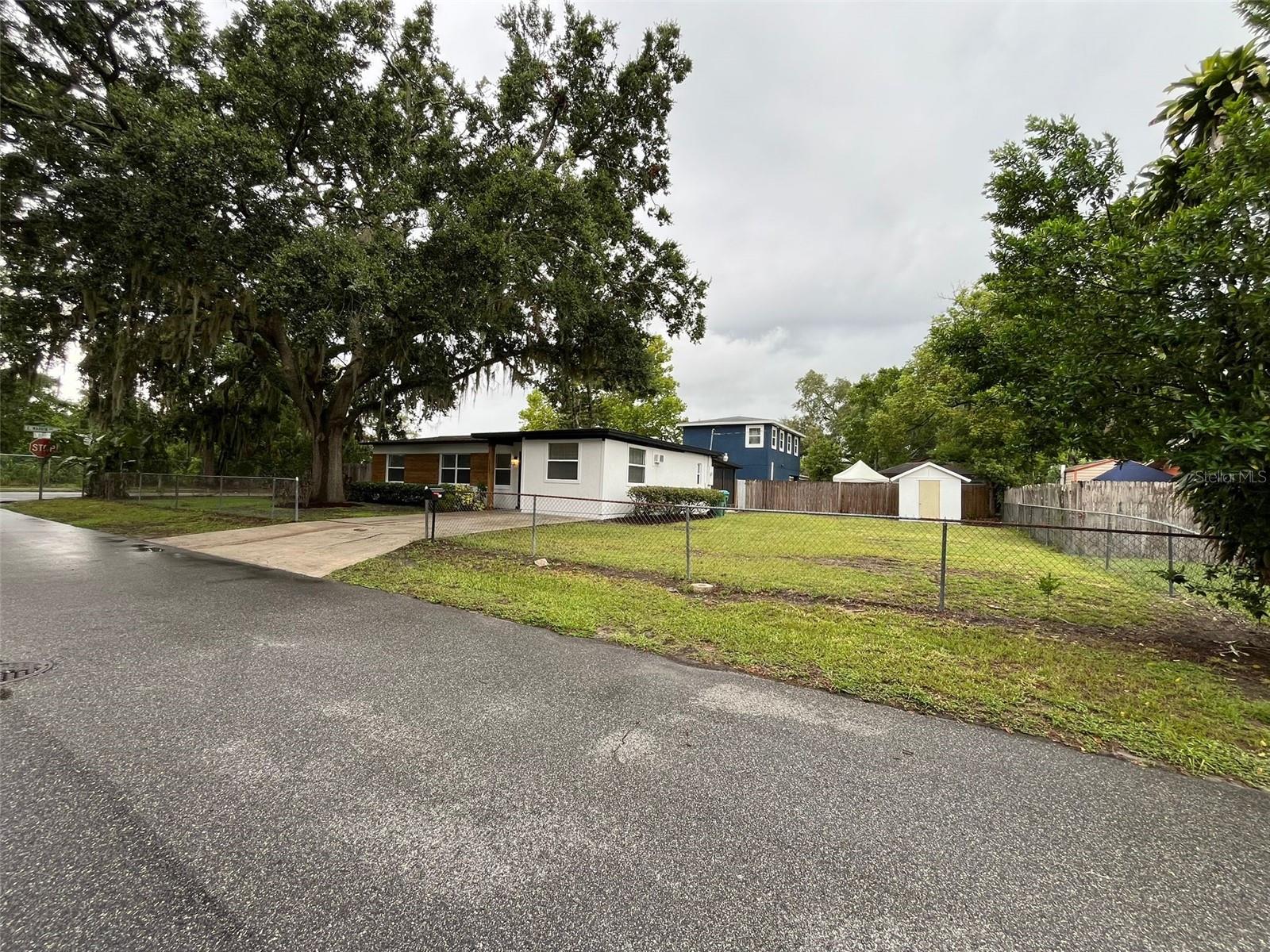 Image 3 of 34 For 1246 Oleander Street