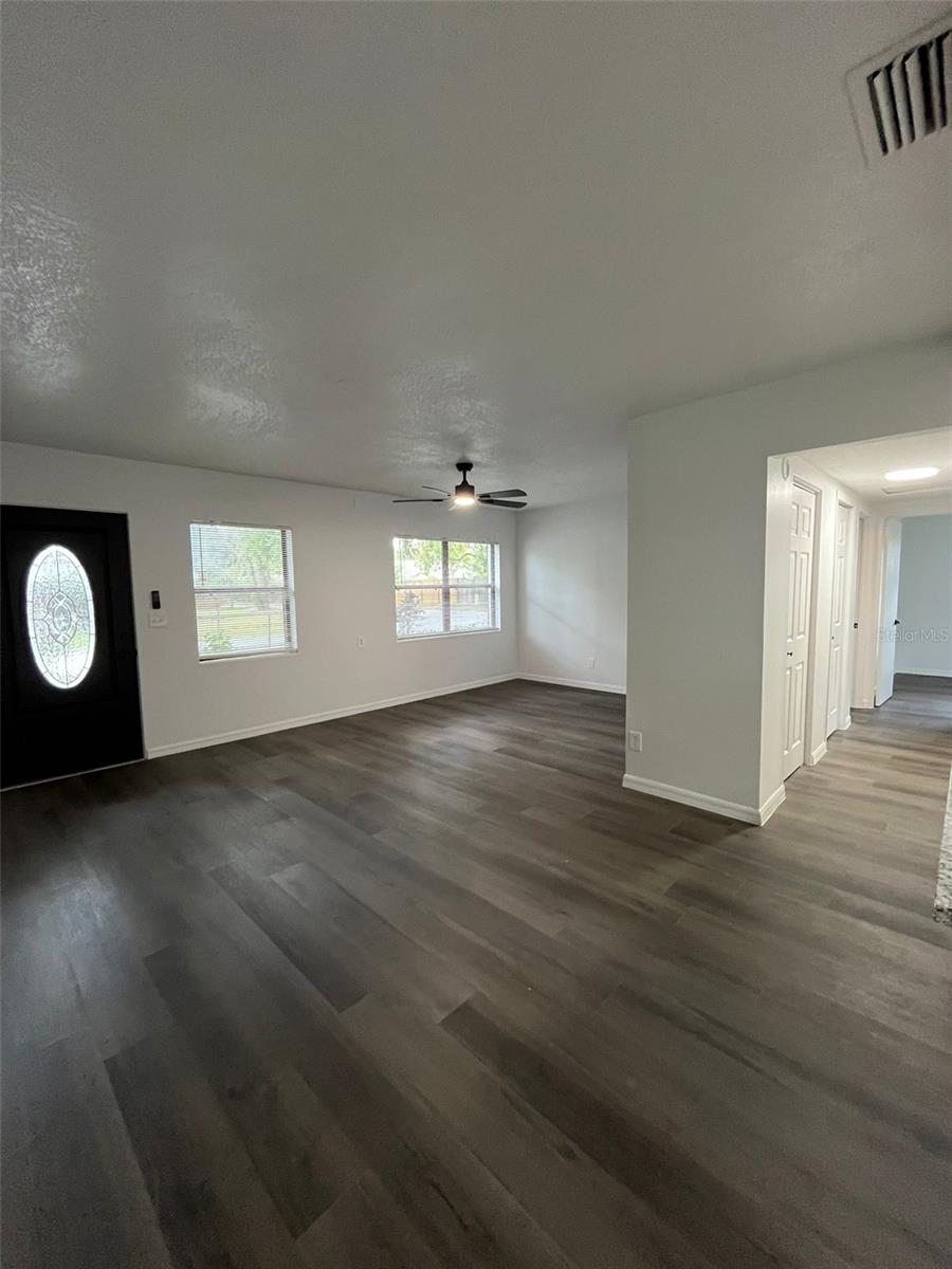 Image 8 of 34 For 1246 Oleander Street