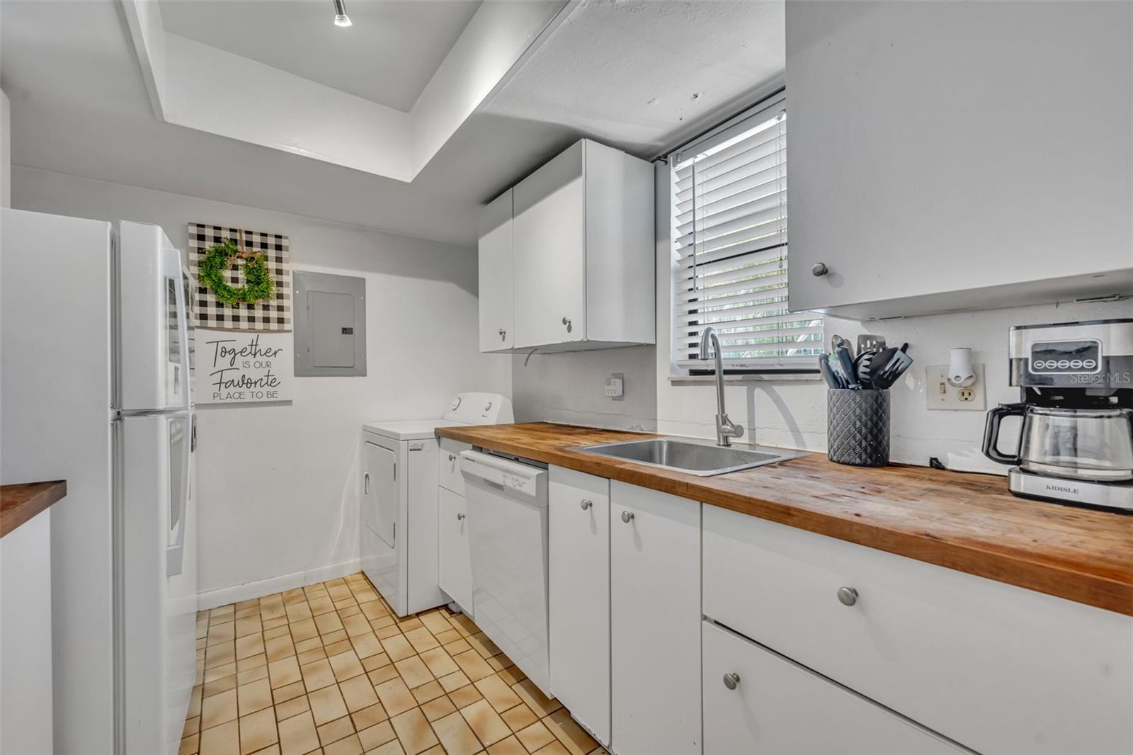 Image 12 of 21 For 2713 Lemontree Lane  17-d