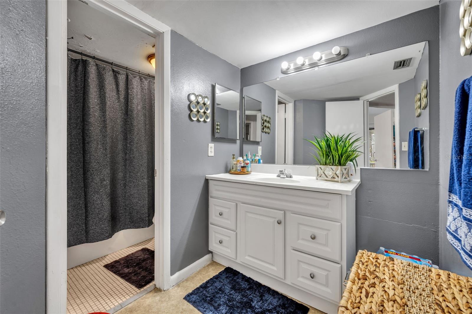 Image 14 of 21 For 2713 Lemontree Lane  17-d