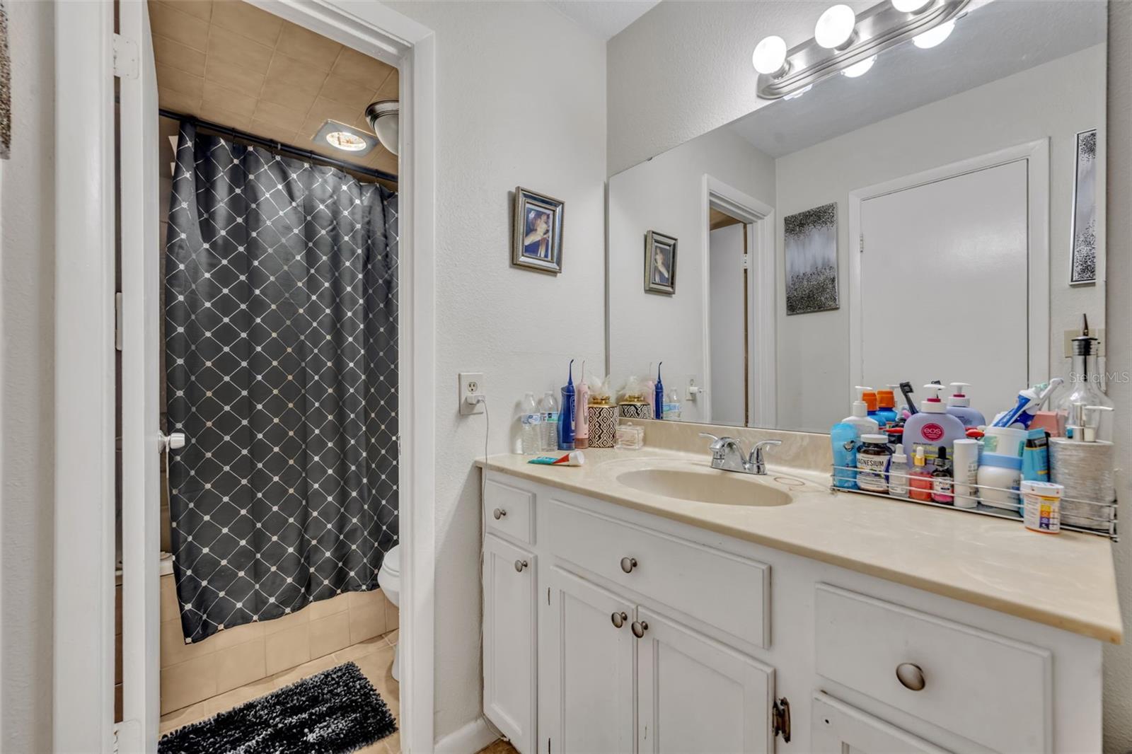 Image 16 of 21 For 2713 Lemontree Lane  17-d