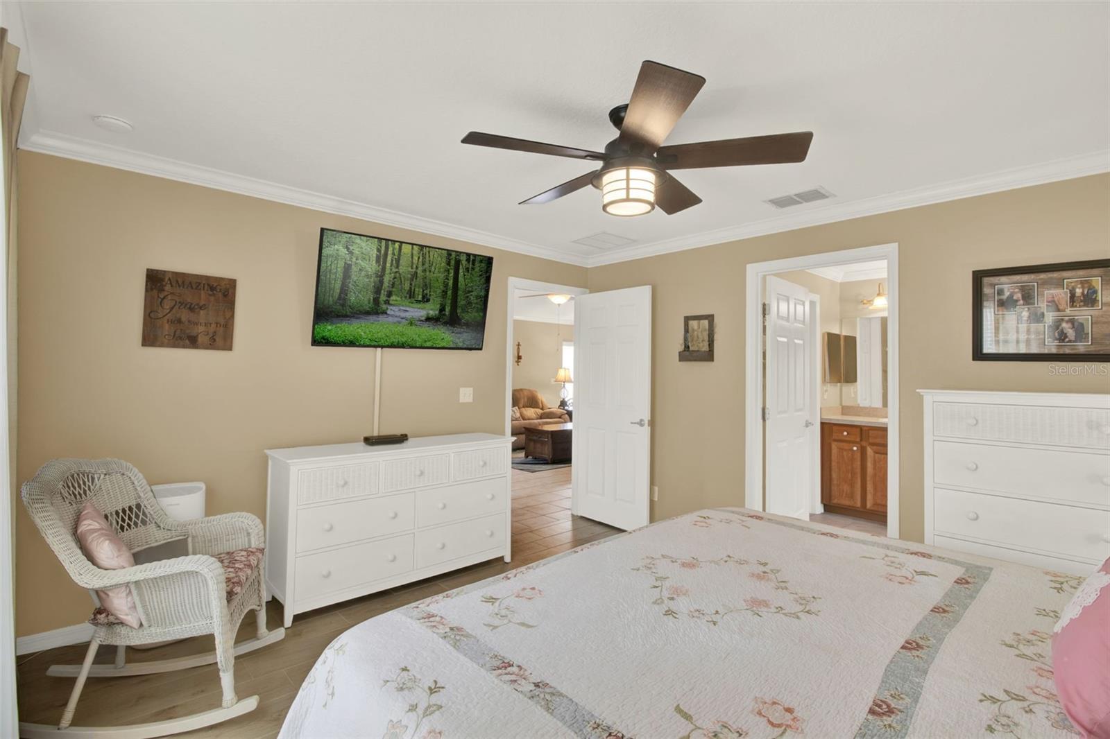 Image 13 of 45 For 3372 Livingston Way