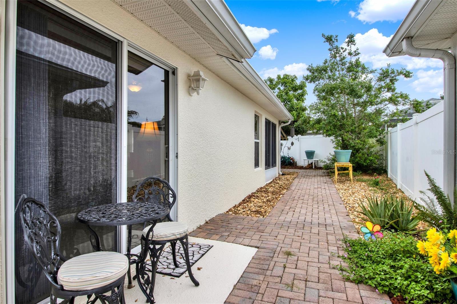 Image 19 of 45 For 3372 Livingston Way