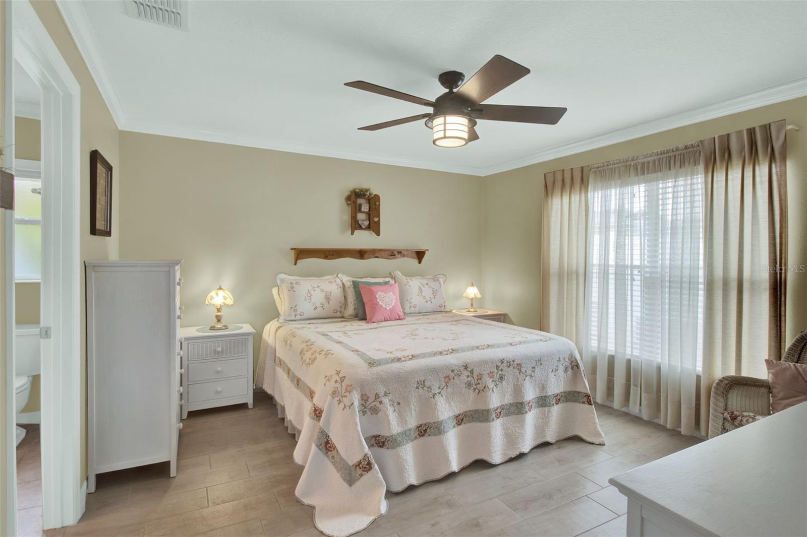 Image 6 of 45 For 3372 Livingston Way